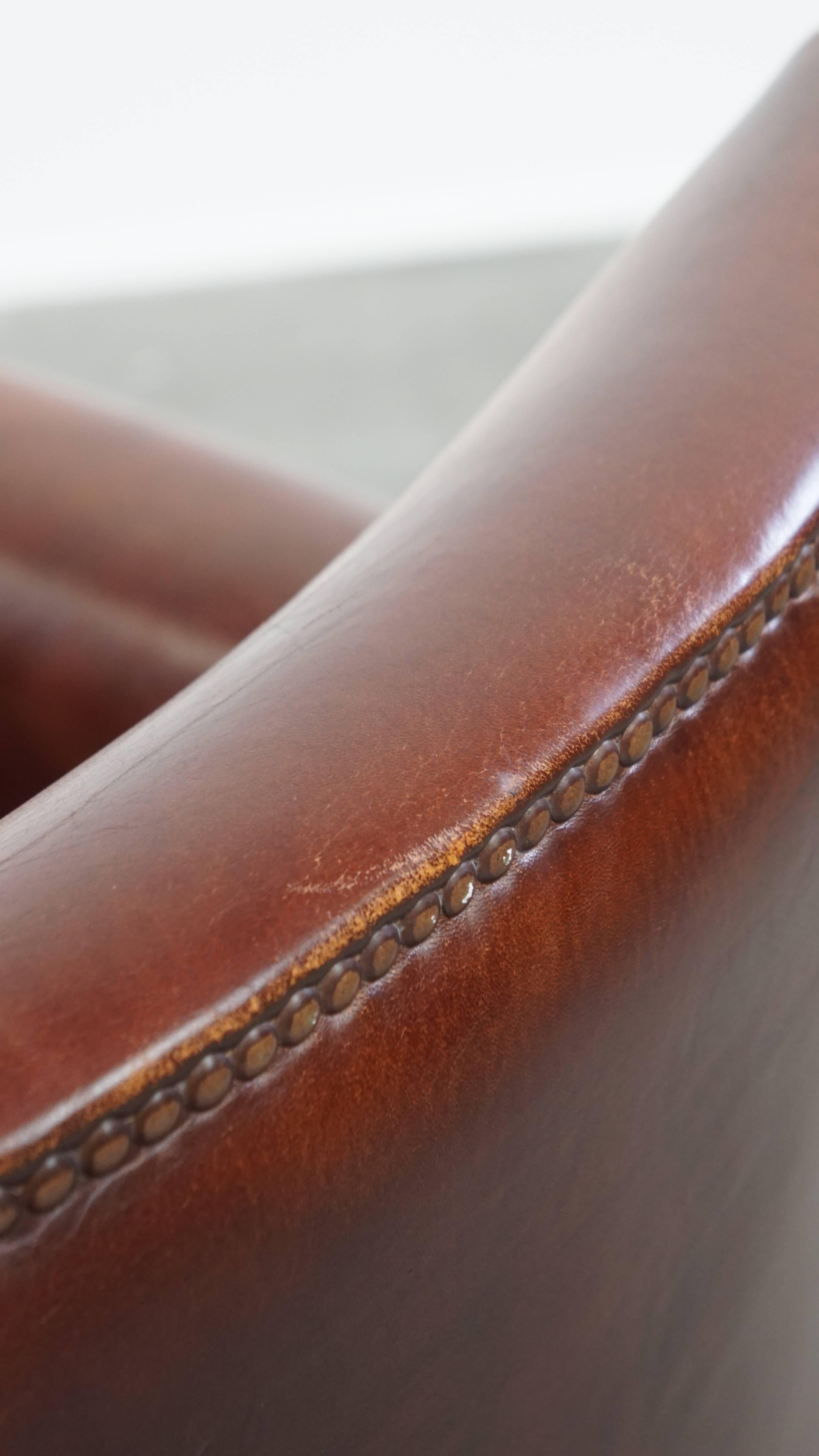 Fauteuil vintage en cuir de mouton en vente 8