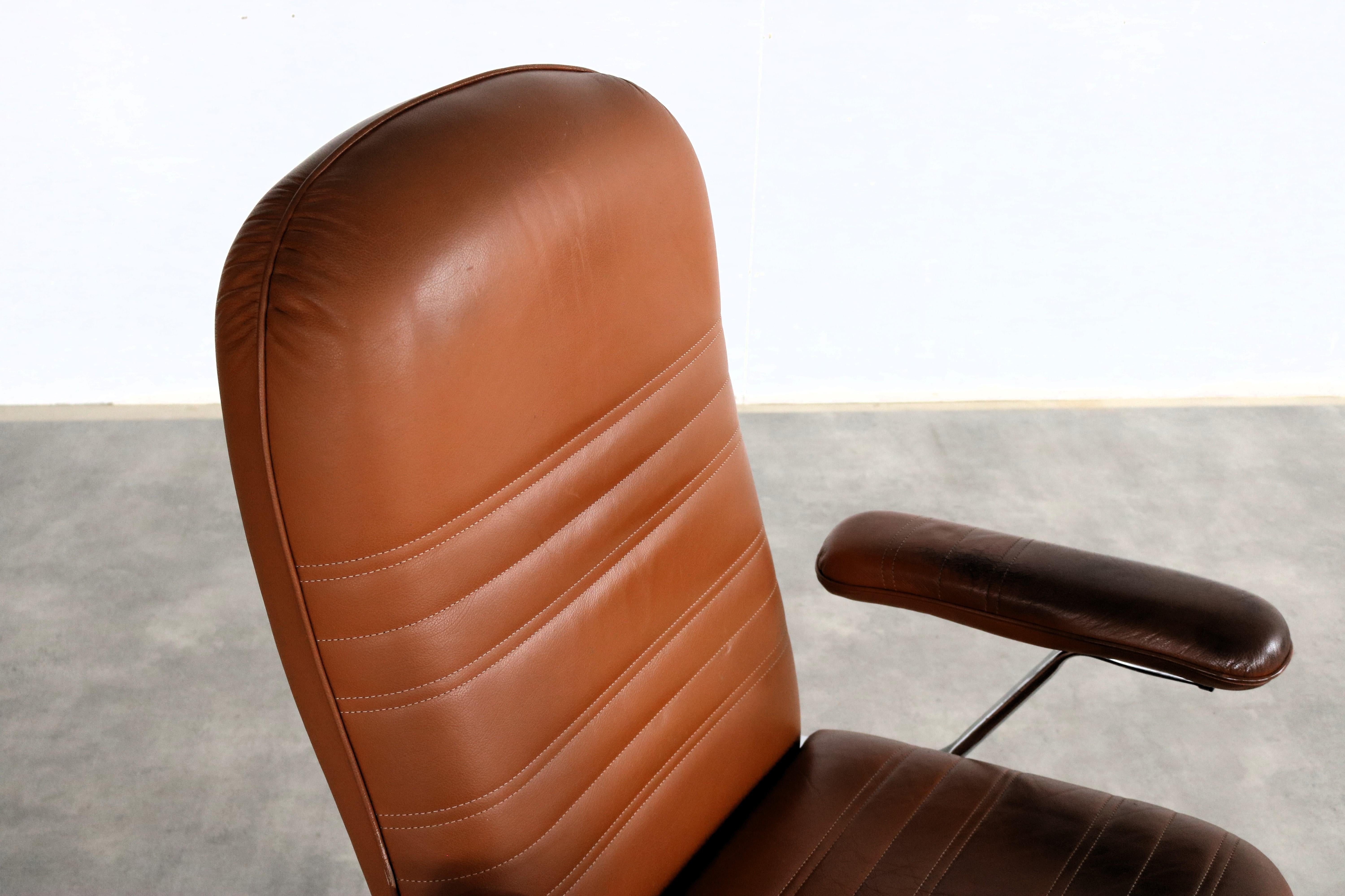 Late 20th Century vintage armchair  recliner  Everstyl  France For Sale