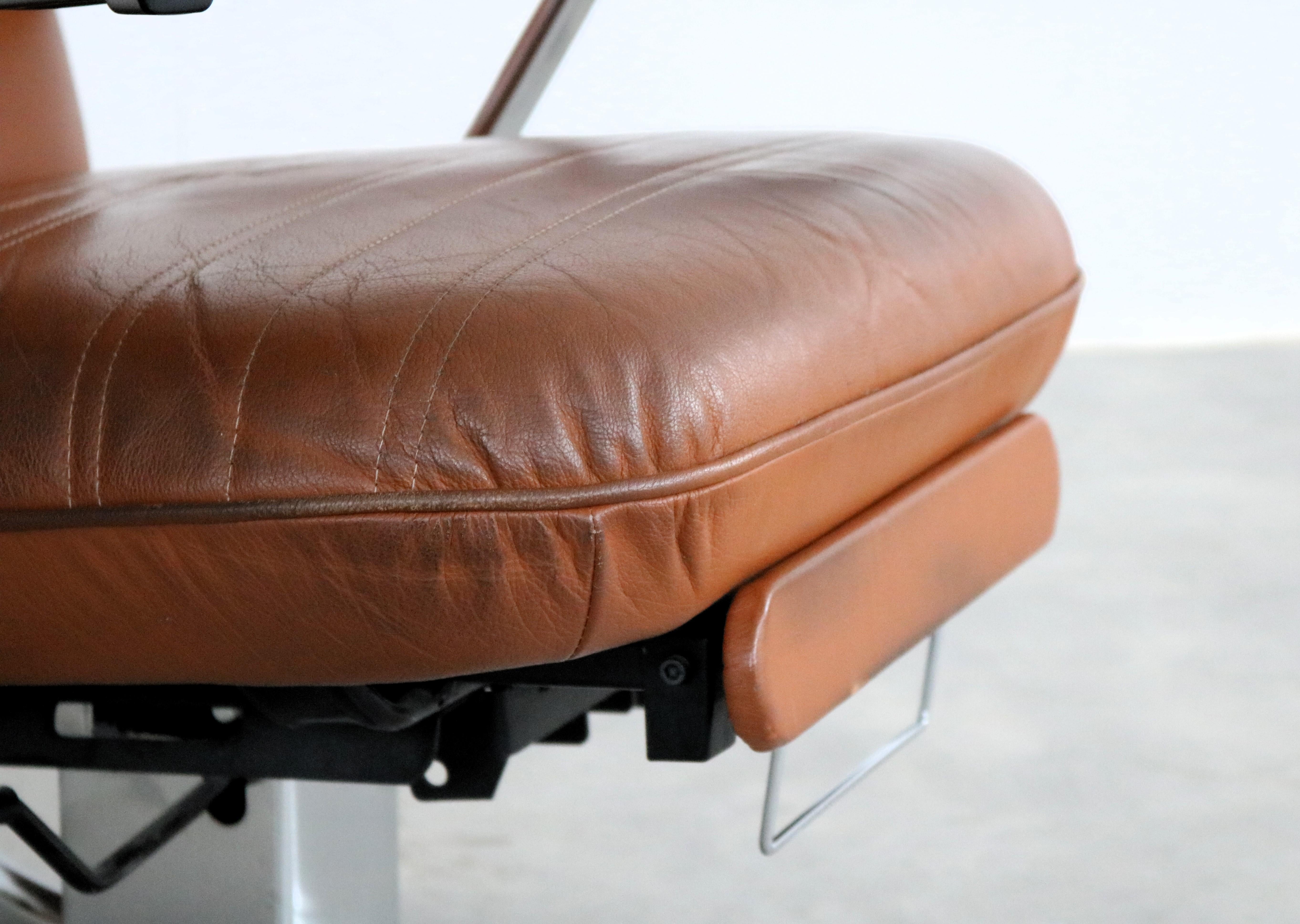 vintage armchair  recliner  Everstyl  France For Sale 1