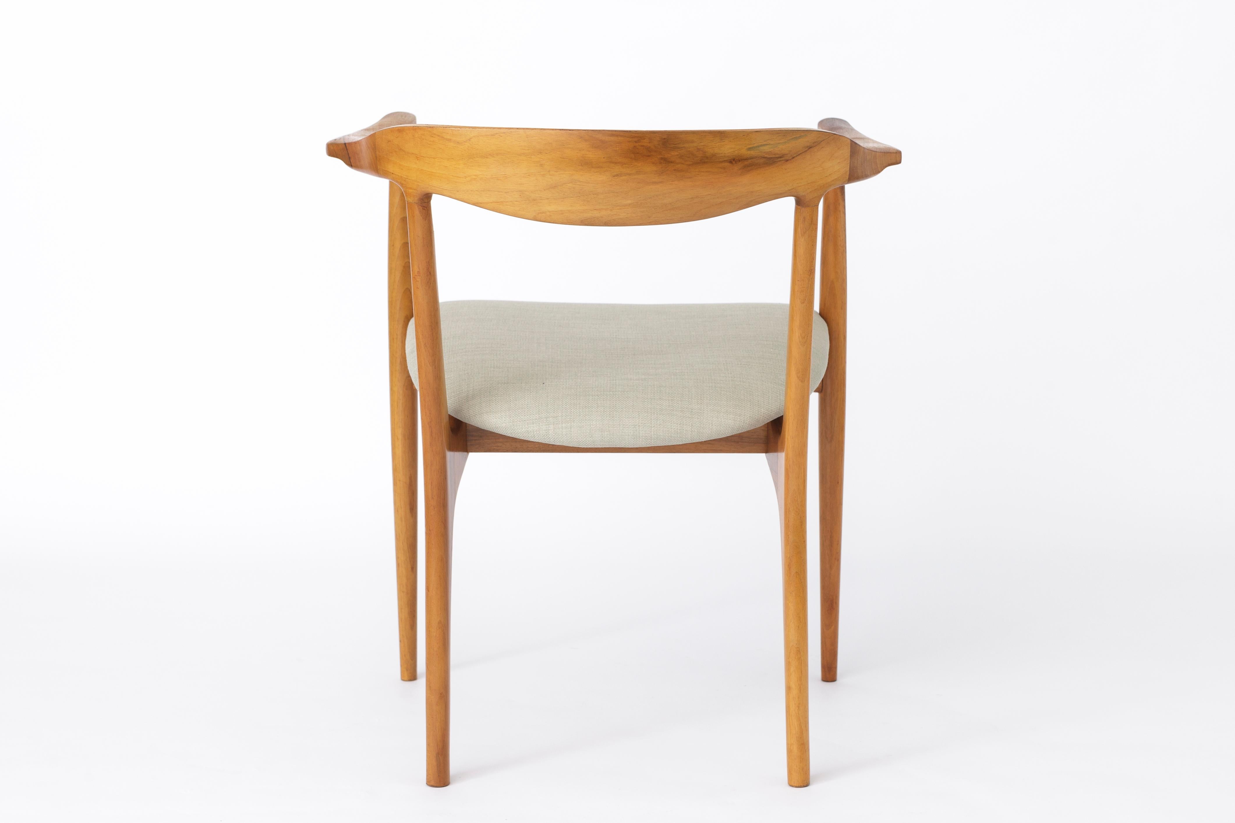 Vintage-Sessel aus Nussbaumholz, 1960er-1970er Jahre 1