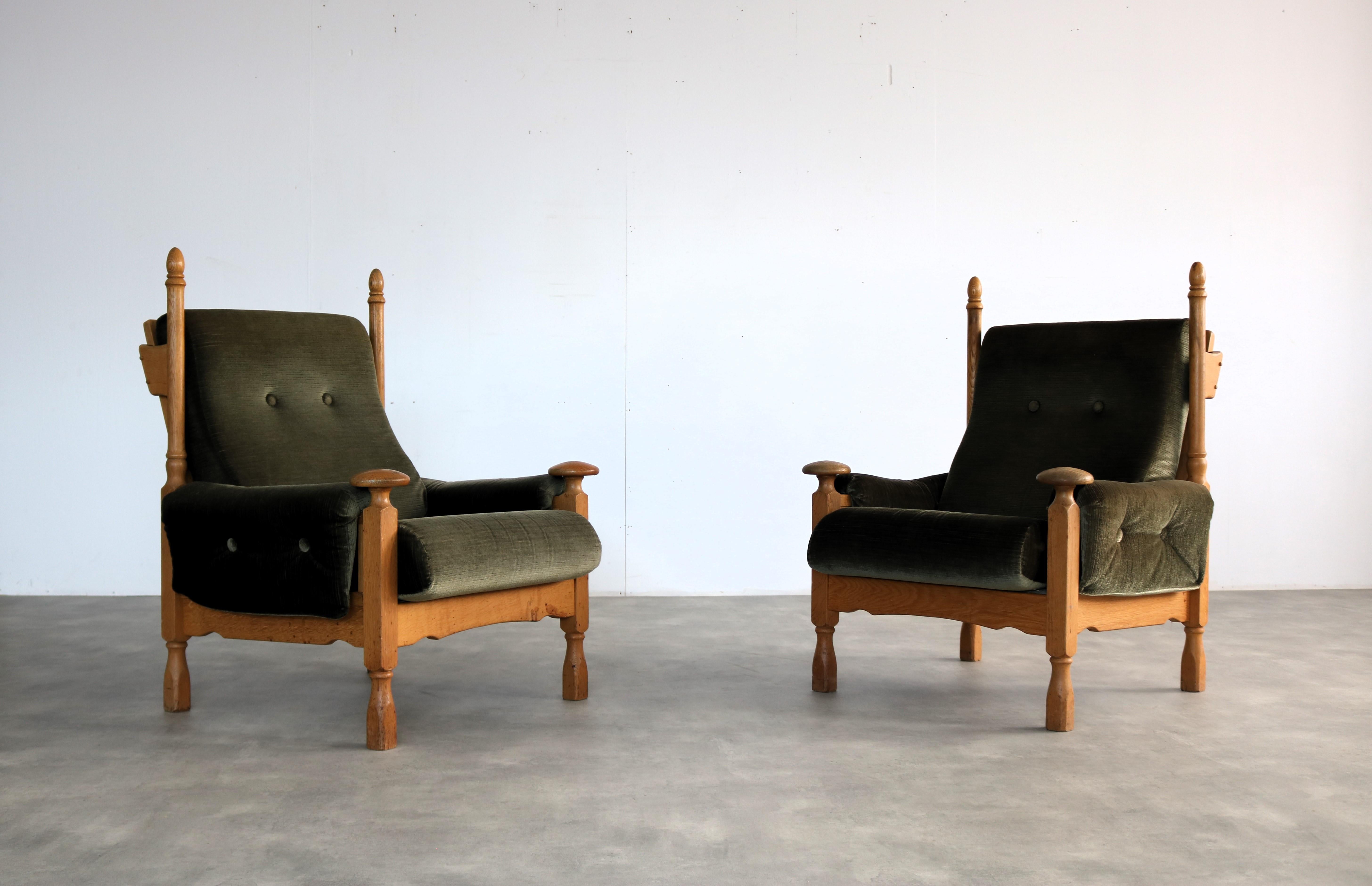 vintage armchairs | brutalist | 1950s easy chairs

period | 1950s
design | unknown
condition | good | light signs of use
size | 110 x 82 x 86 (hxwxd)

details | oak; textile; 2 available; price is per piece;

article number | 2220
