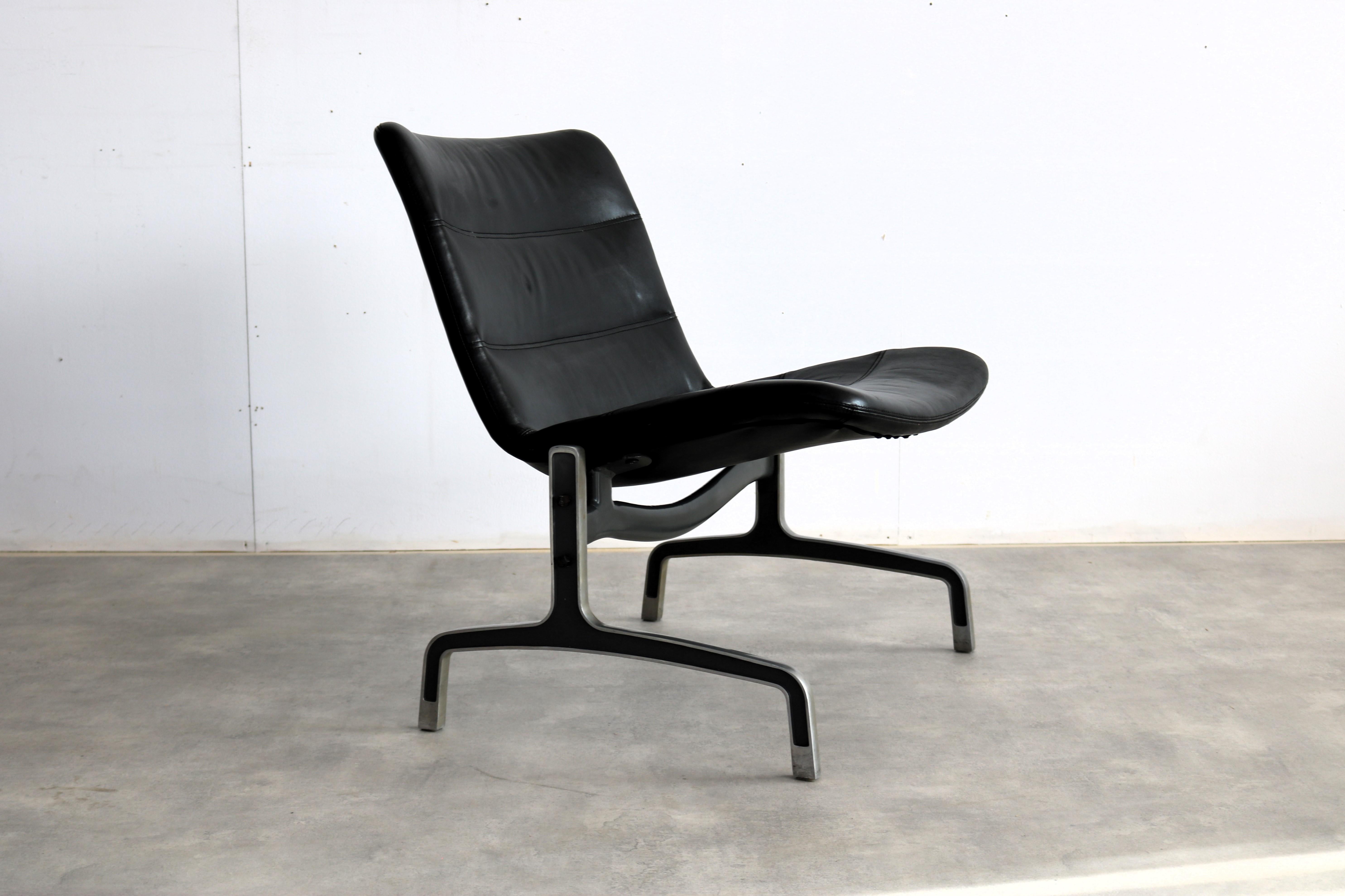 Fauteuils vintage  Jorgen Kastholm  série 8000  Design/One en vente 8