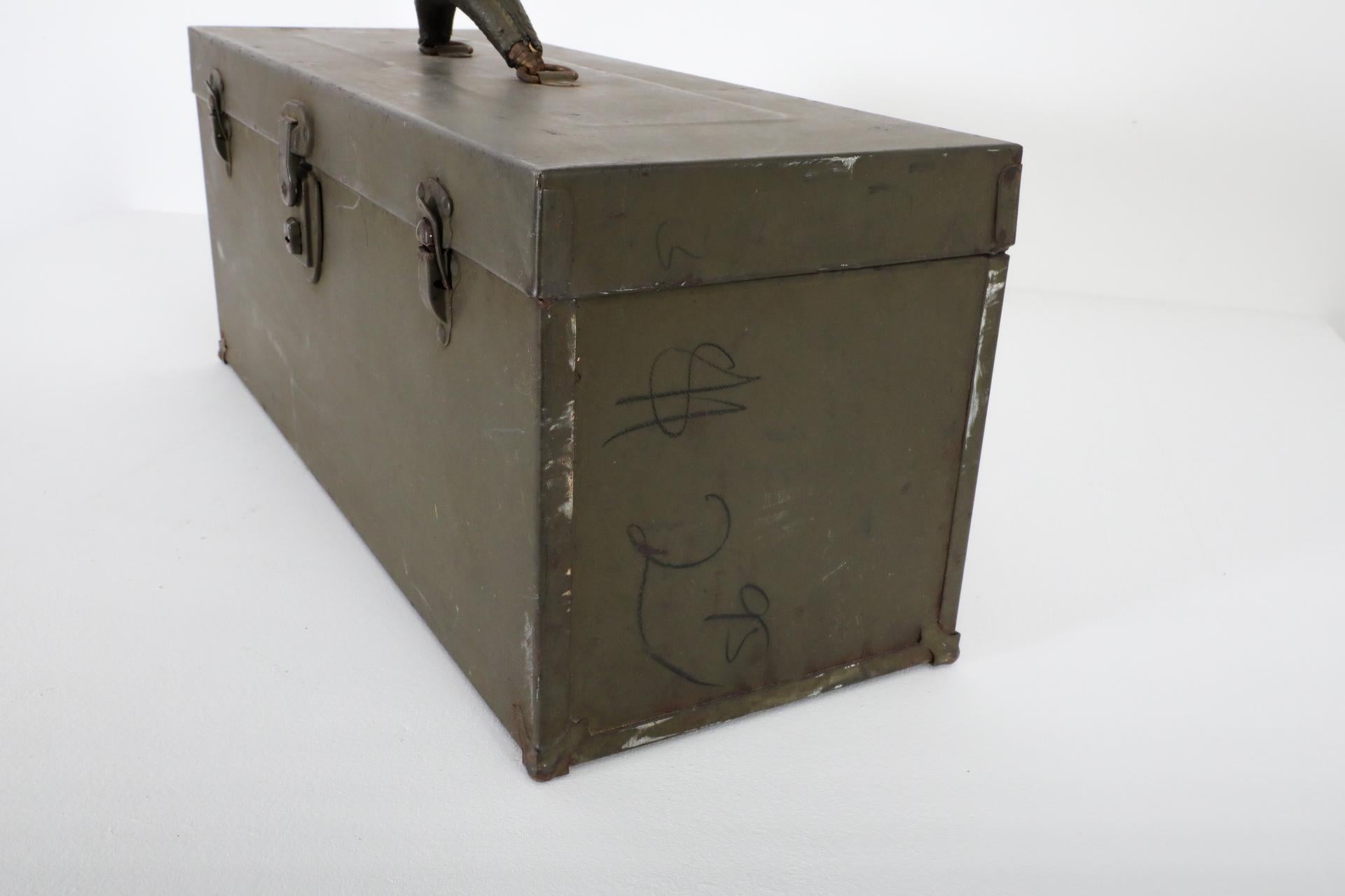 Vintage Army Green Enameled Metal Tool or Storage Box with Leather Handle For Sale 7