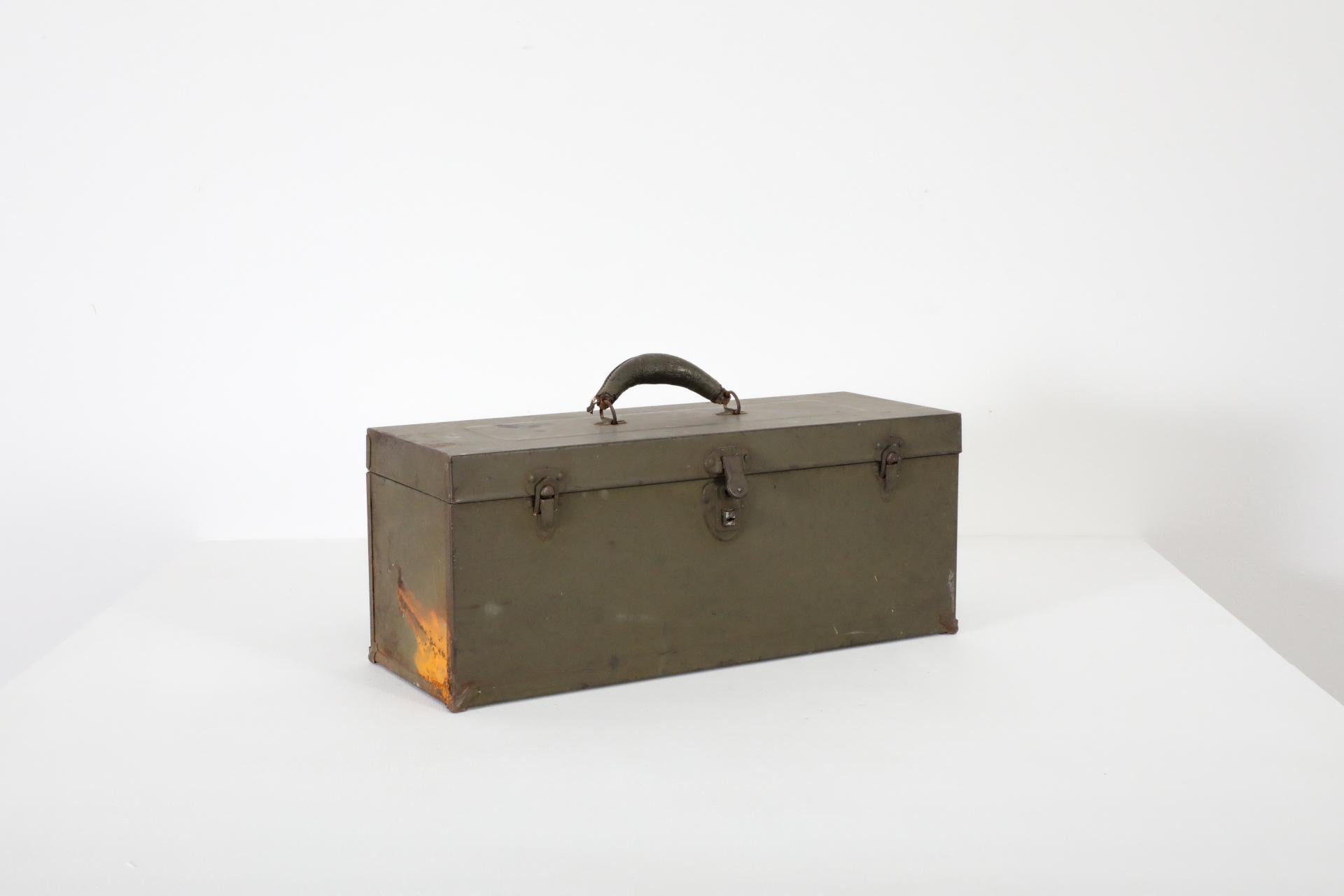 Vintage Army Green Enameled Metal Tool or Storage Box with Leather Handle For Sale 2