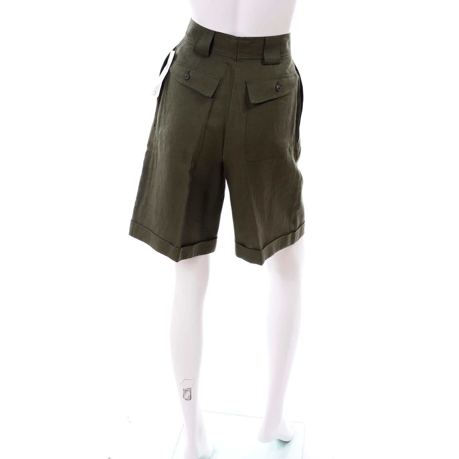 Vintage Army Green Escada Leinen-Shorts mit hoher Taille Deadstock in Armeegrün, neu mit Etiketten im Zustand „Neu“ im Angebot in Portland, OR