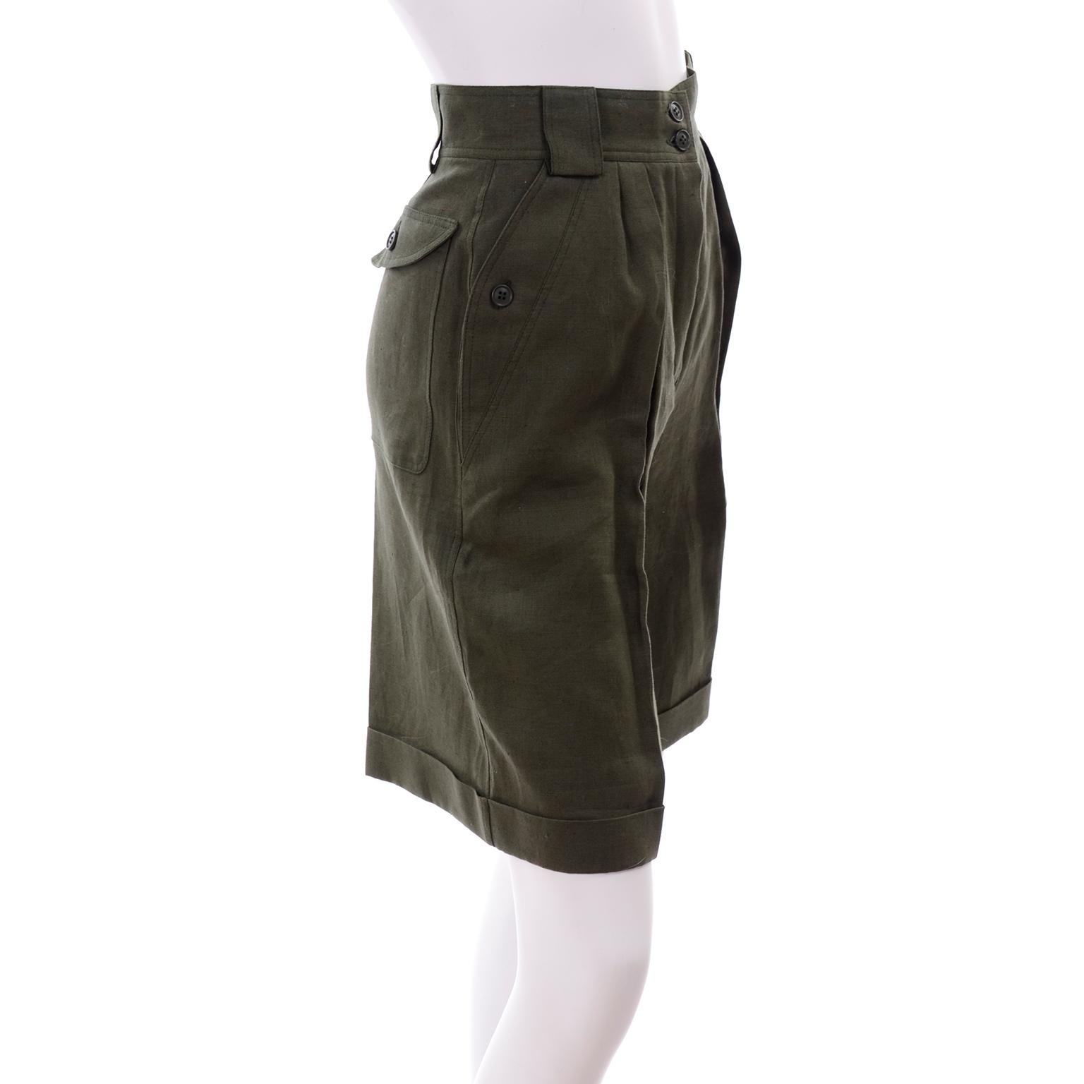 Vintage Army Green Escada Leinen-Shorts mit hoher Taille Deadstock in Armeegrün, neu mit Etiketten Damen im Angebot