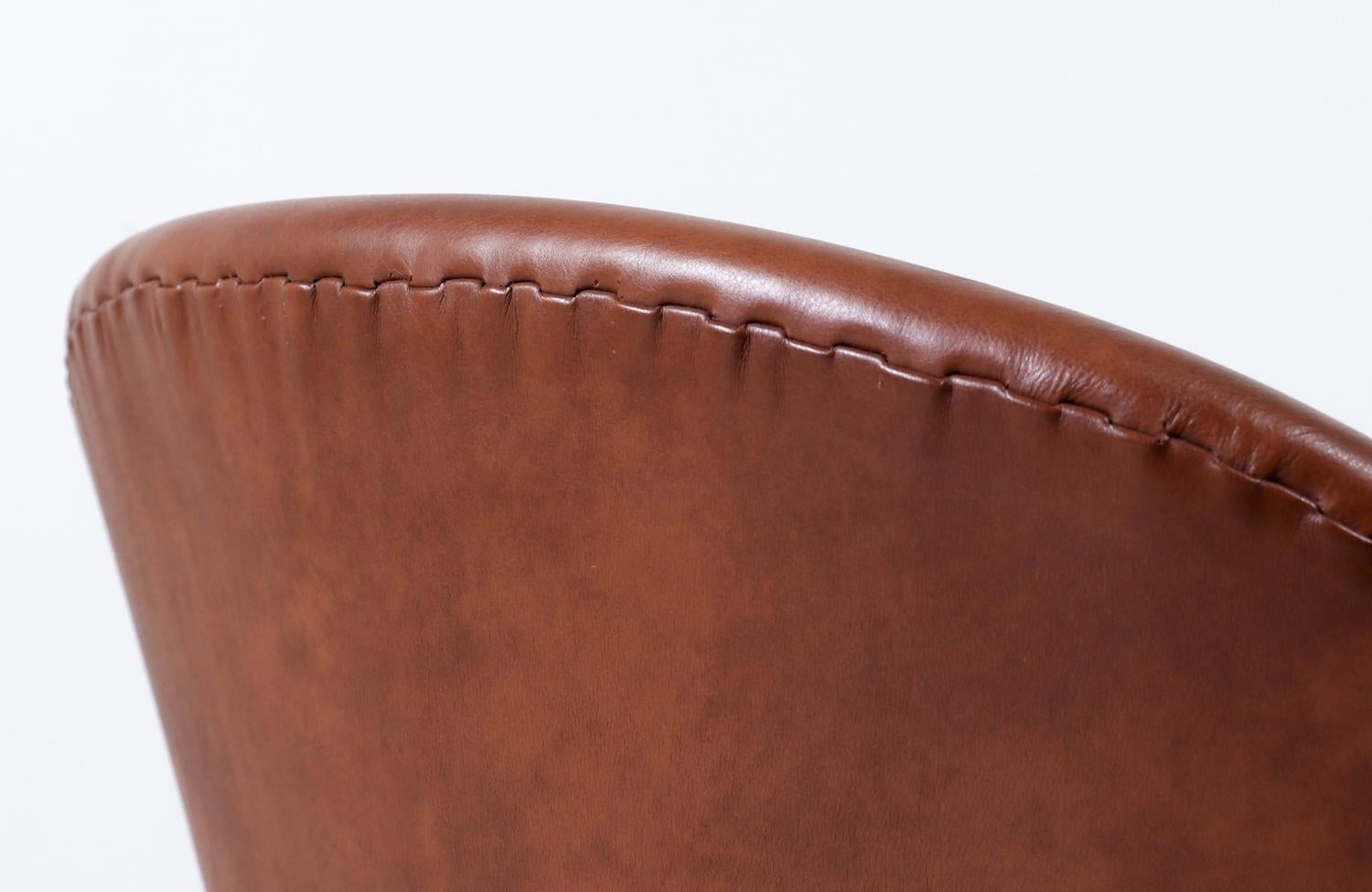 Aluminum Vintage Arne Jacobsen Cognac Leather 
