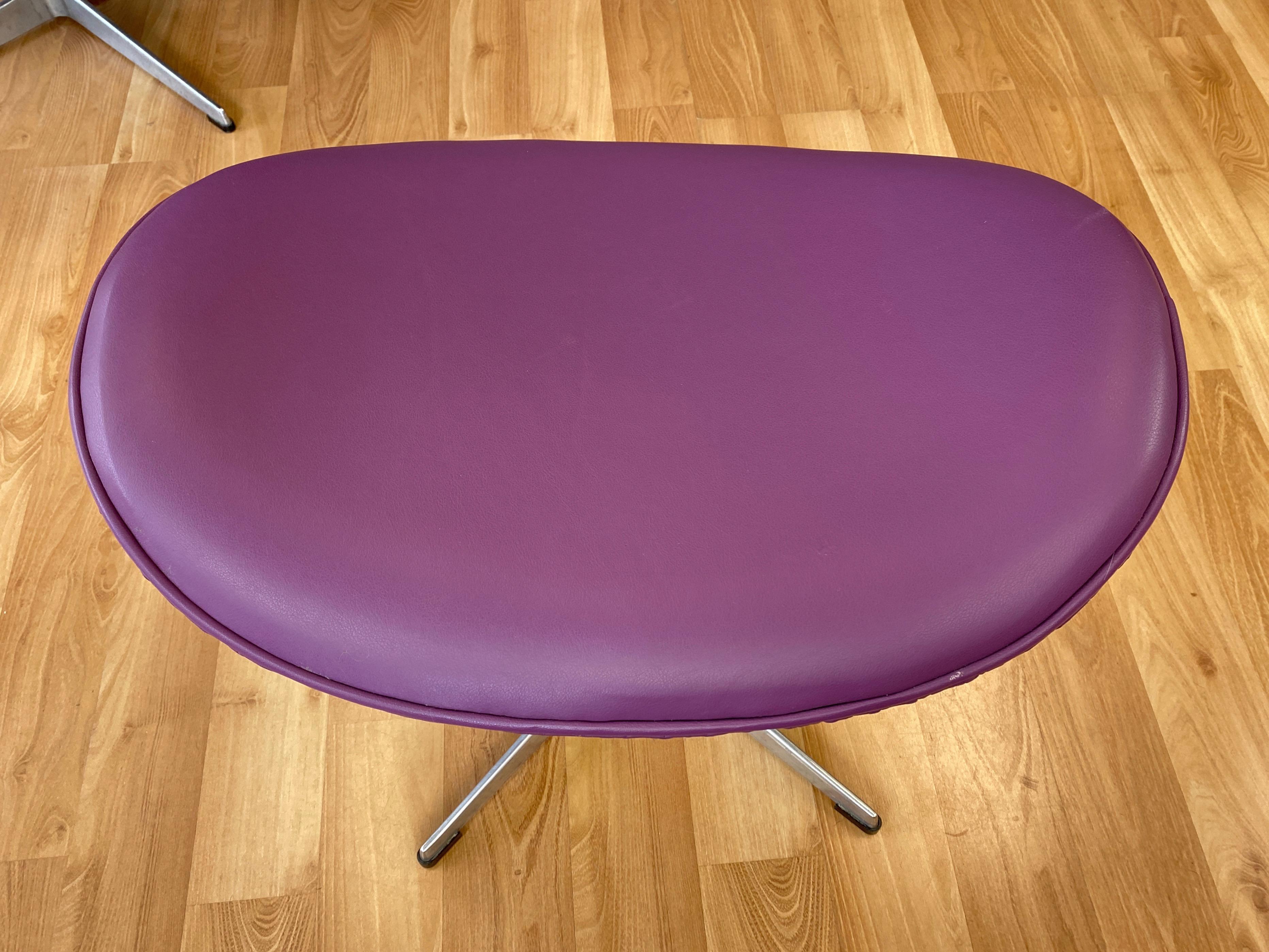 Vintage Arne Jacobsen for Fritz Hansen Leather Egg Chair & Footstool Set, 1960s 5