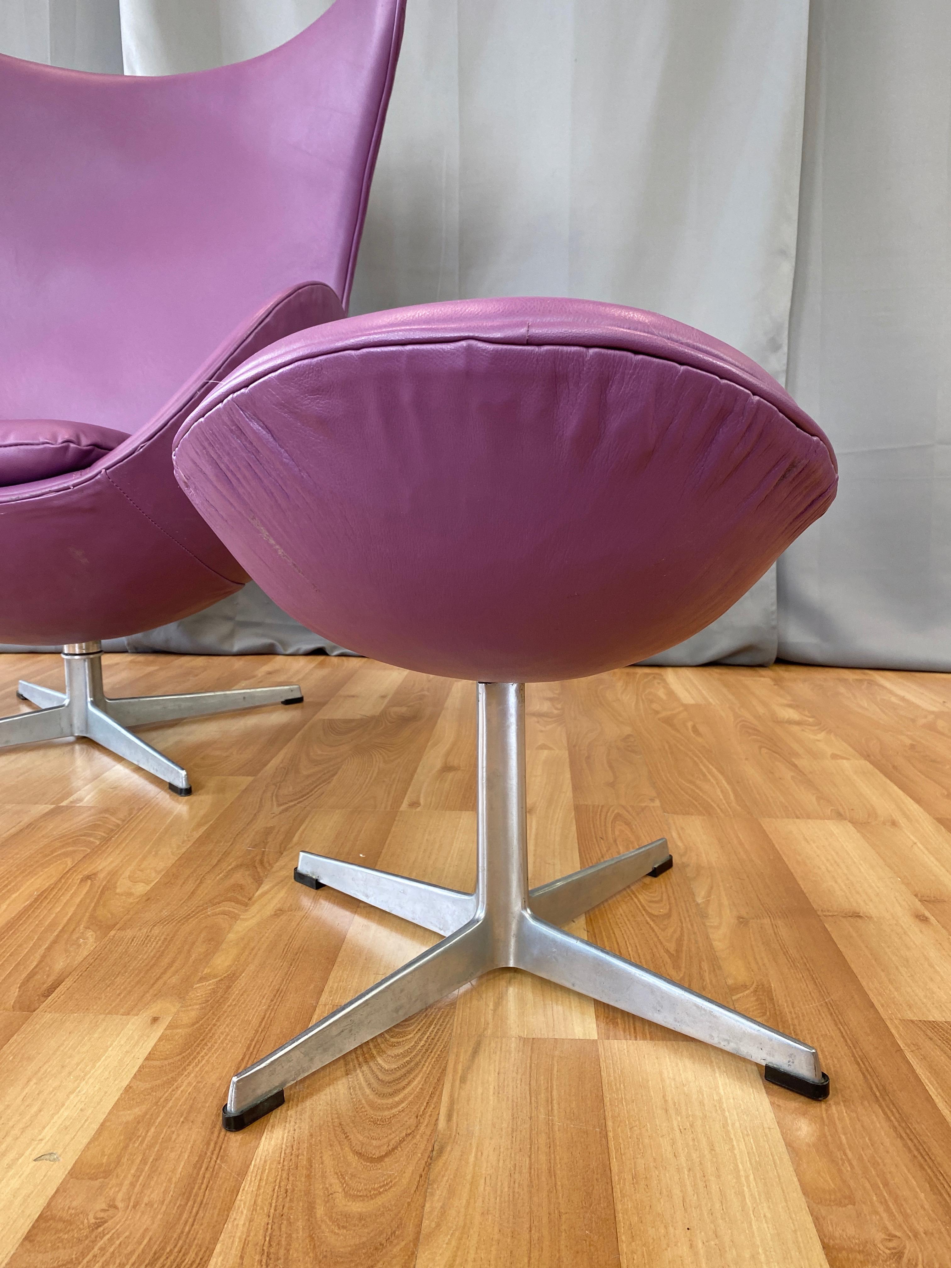 Vintage Arne Jacobsen for Fritz Hansen Leather Egg Chair & Footstool Set, 1960s 7