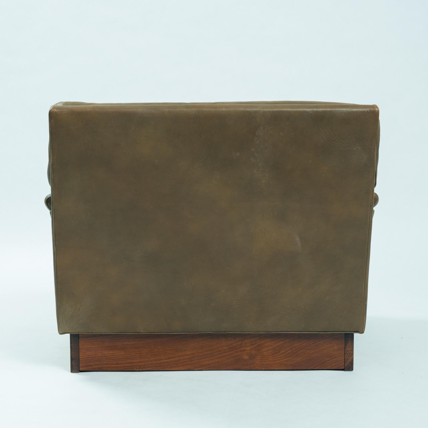 Mid-20th Century vintage Arne Norell Merkur buffalo leather easychair, Sweden, 1960s For Sale