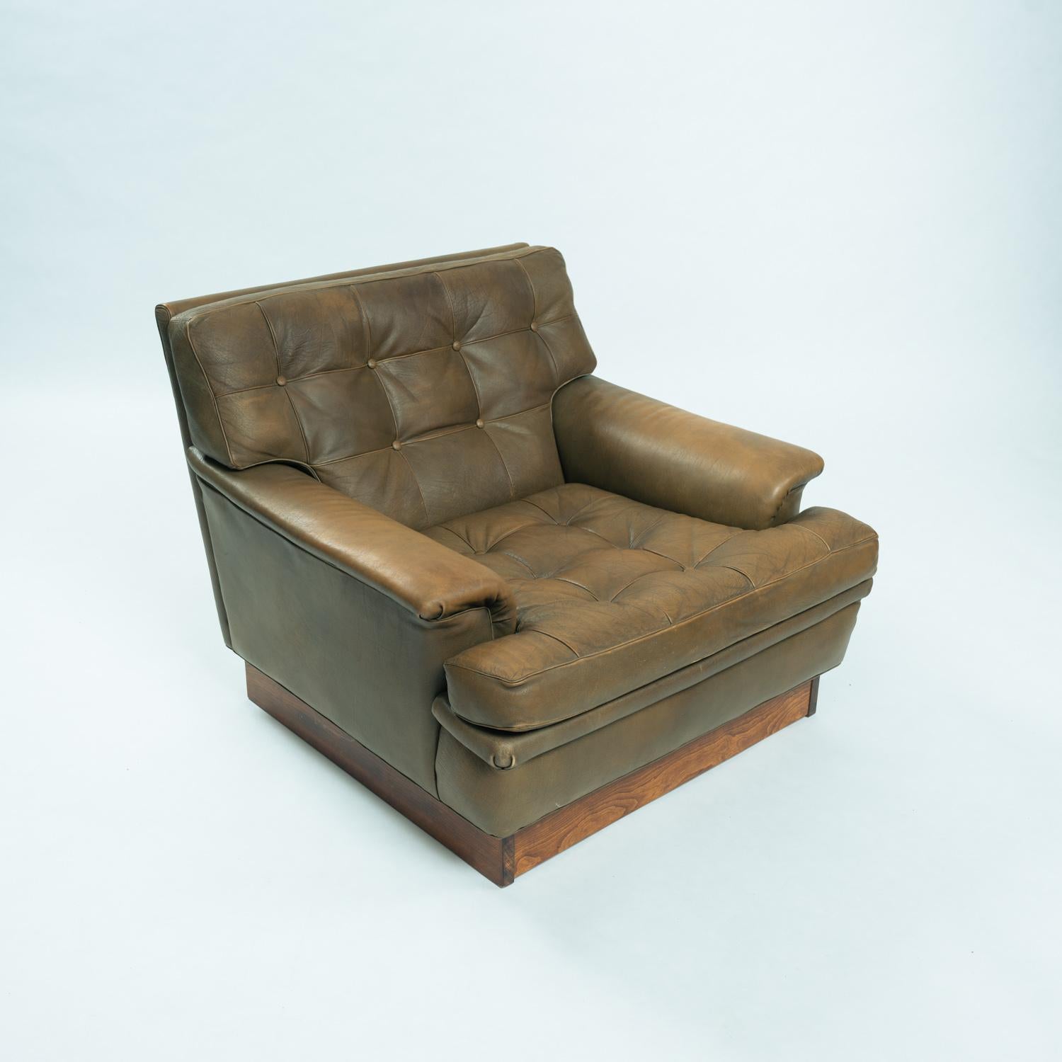 Leather vintage Arne Norell Merkur buffalo leather easychair, Sweden, 1960s For Sale