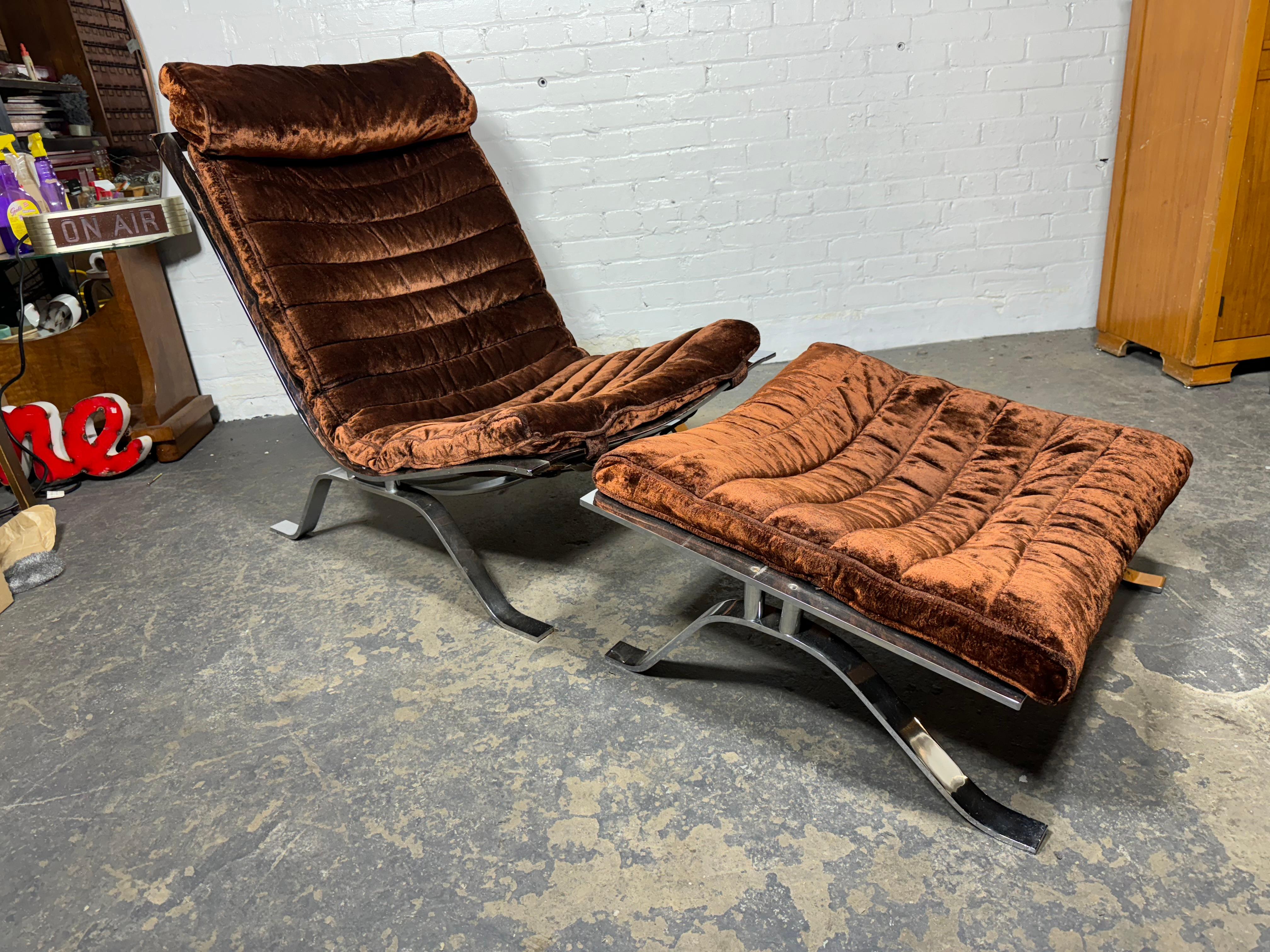 Vintage Arne Norell Velvet and Chrome Ari Lounge Chair and Ottoman For Sale 6