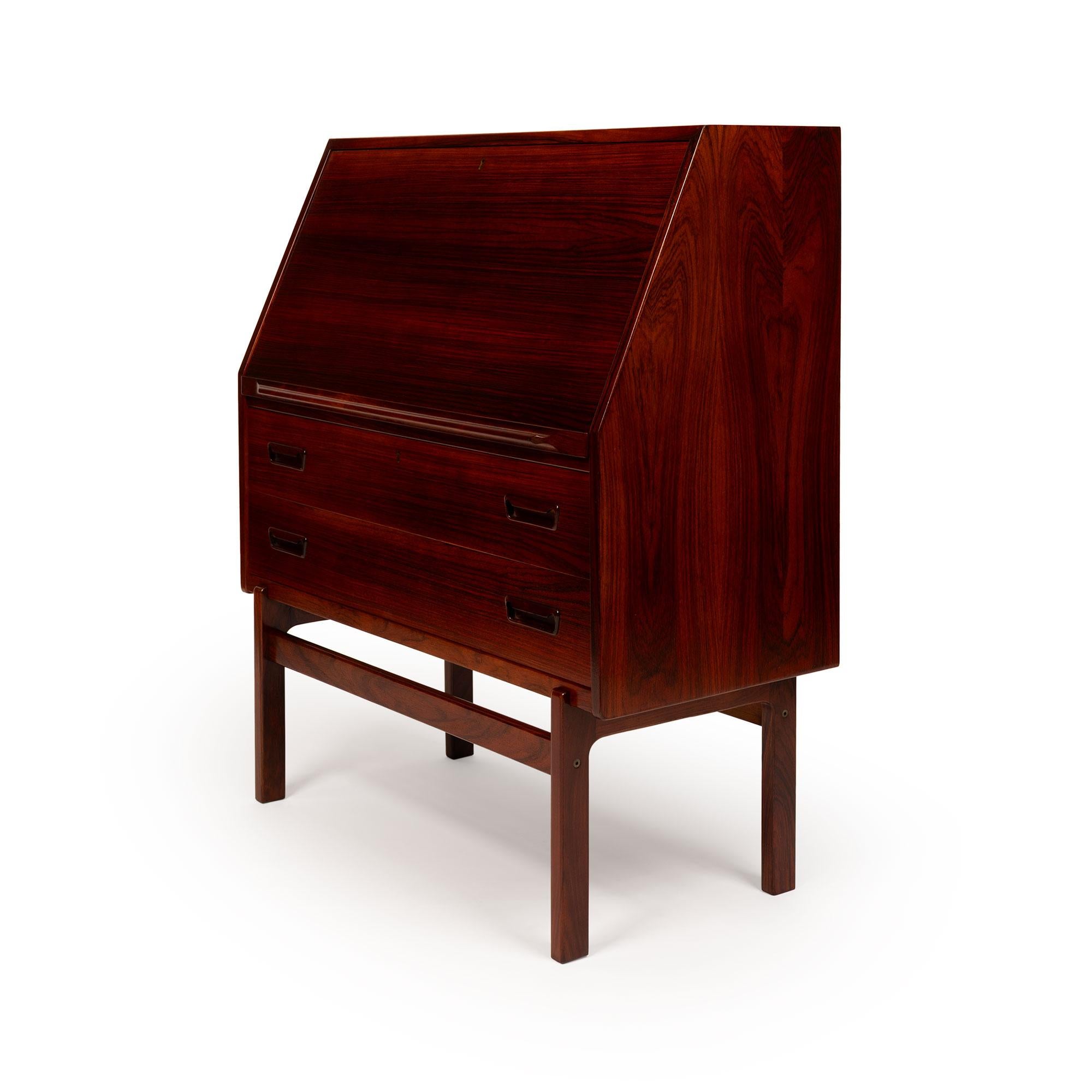 Scrivania d'epoca in legno di palissandro Arne Wahl Iversen Model 68 c.C. in vendita 1