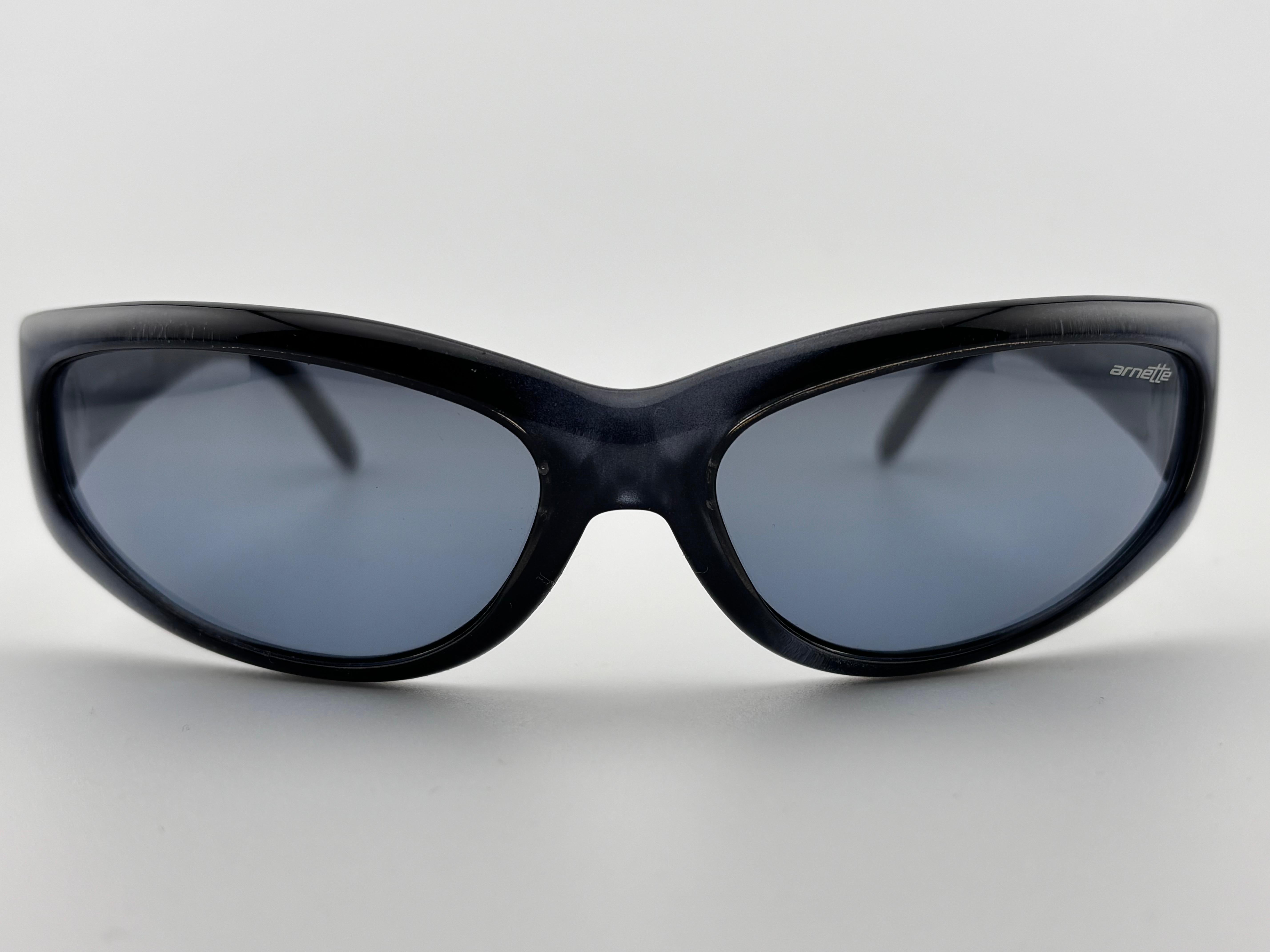 Vintage Arnette Catfish 222 Wrap Around Sleek Schwarz  1990'S Y2K-Sonnenbrille im Angebot 4