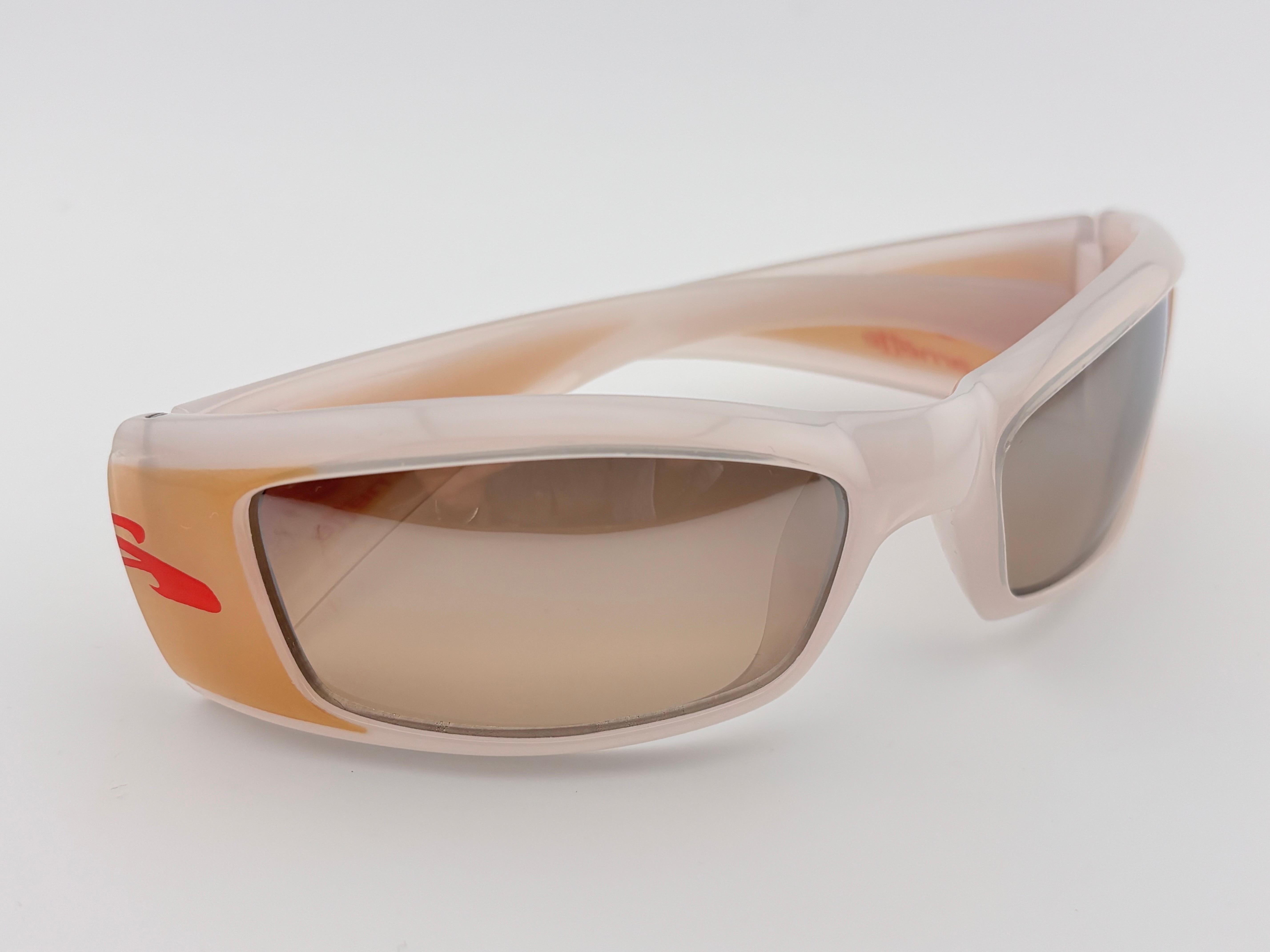 Lunettes de soleil vintage Arnette Catfish Rage Wrap Around Sleek Beige 1990's Y2K Sunglasses Neuf - En vente à Baleares, Baleares