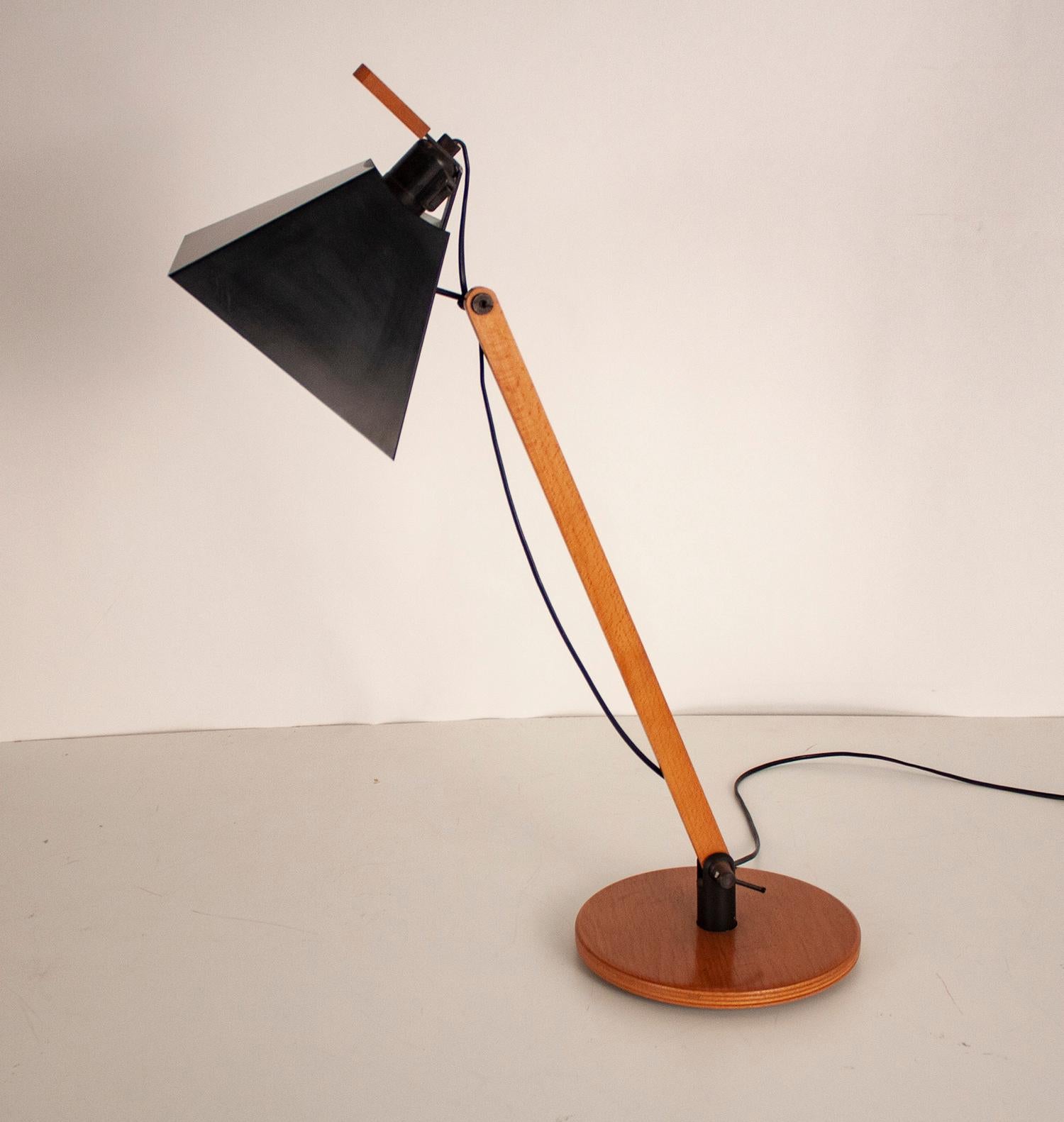  Vintage Arquímedes Desk Table Lamp by Gemma Bernal for Tramo, 1970's For Sale 3