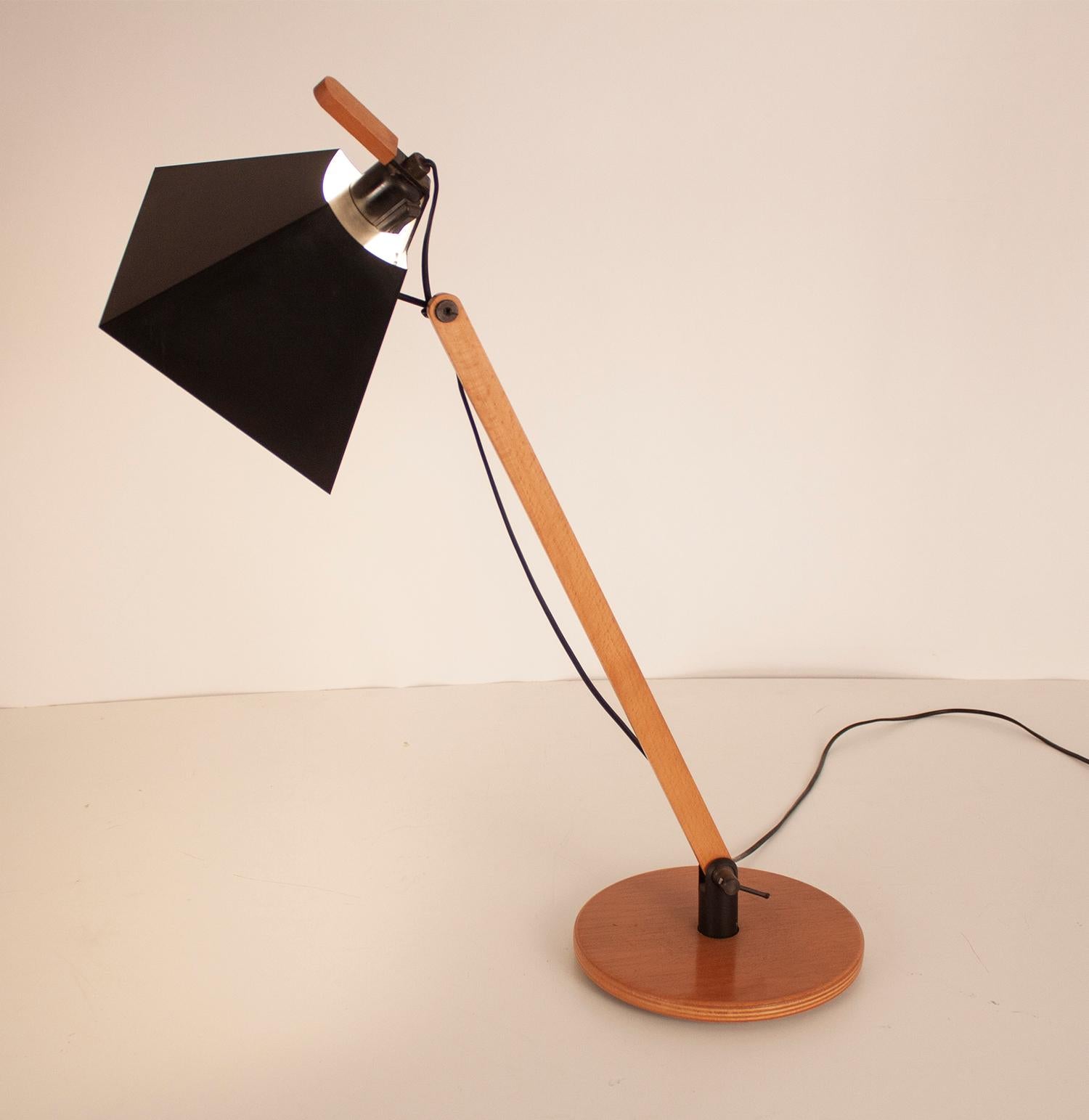  Vintage Arquímedes Desk Table Lamp by Gemma Bernal for Tramo, 1970's For Sale 8