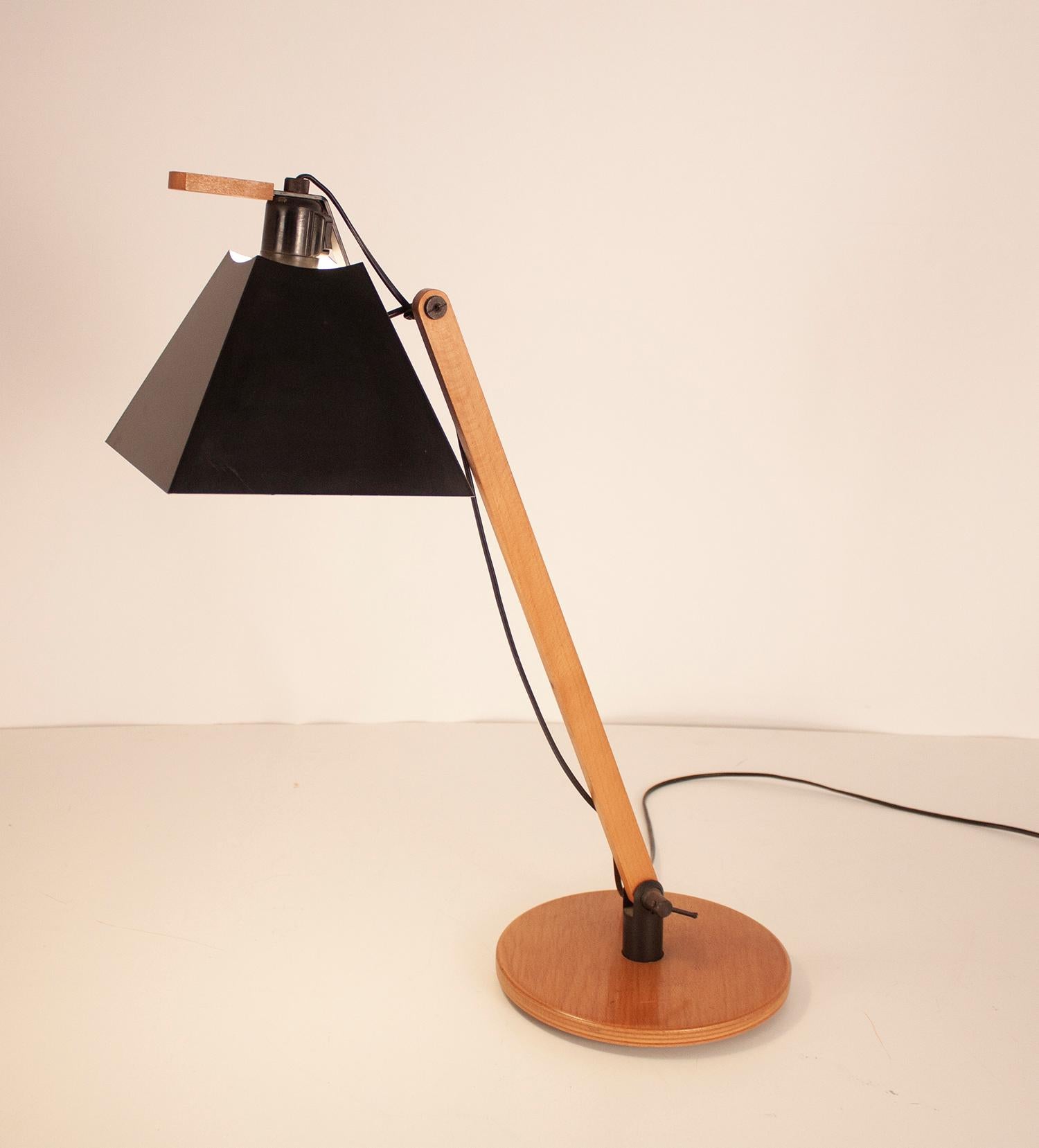 Late 20th Century  Vintage Arquímedes Desk Table Lamp by Gemma Bernal for Tramo, 1970's For Sale