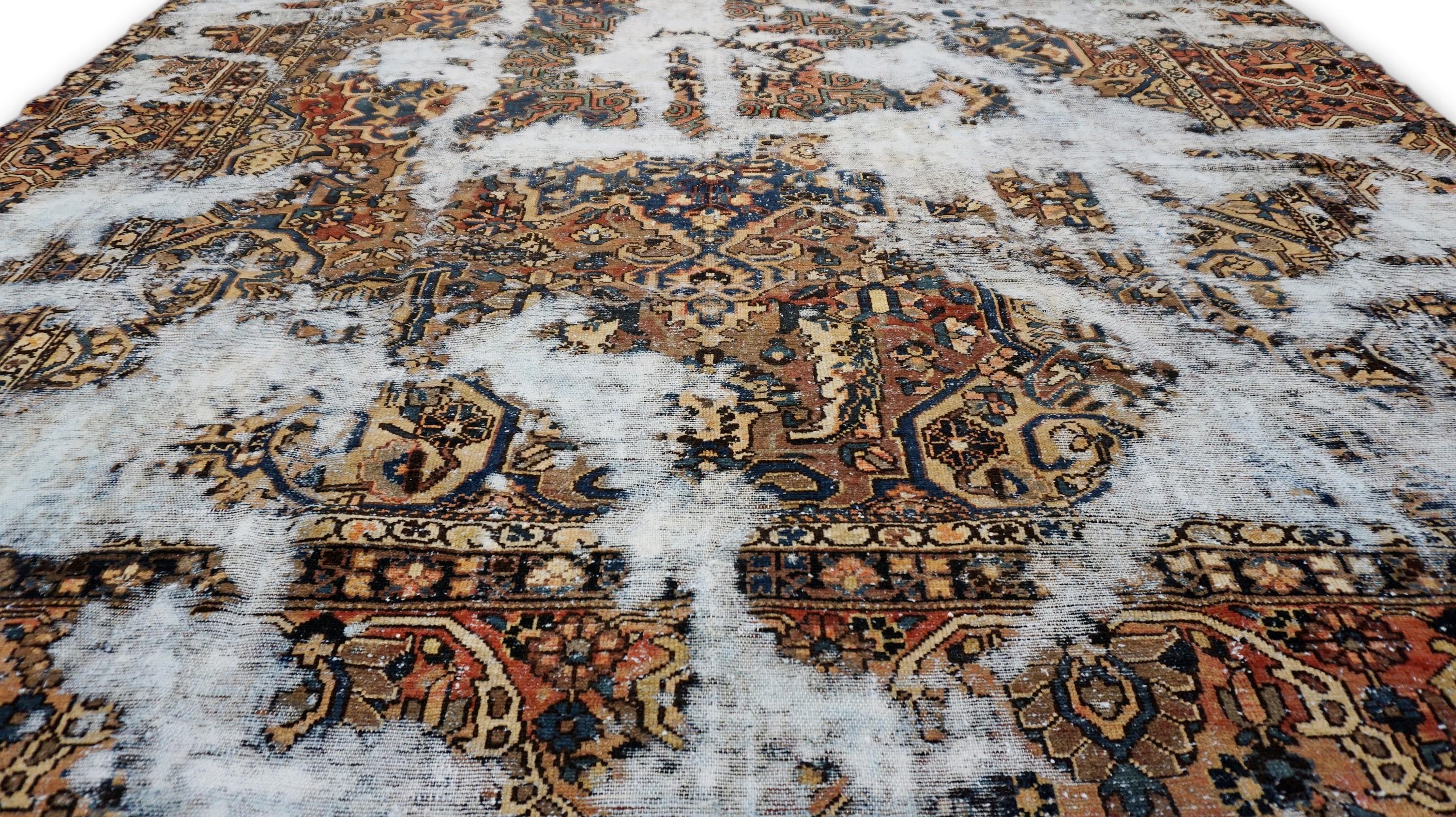 Vintage Art Tappeto in Lana Marrone e Rosso Distressed 10'11''x14'6'' In condizioni buone in vendita a Torrance, CA