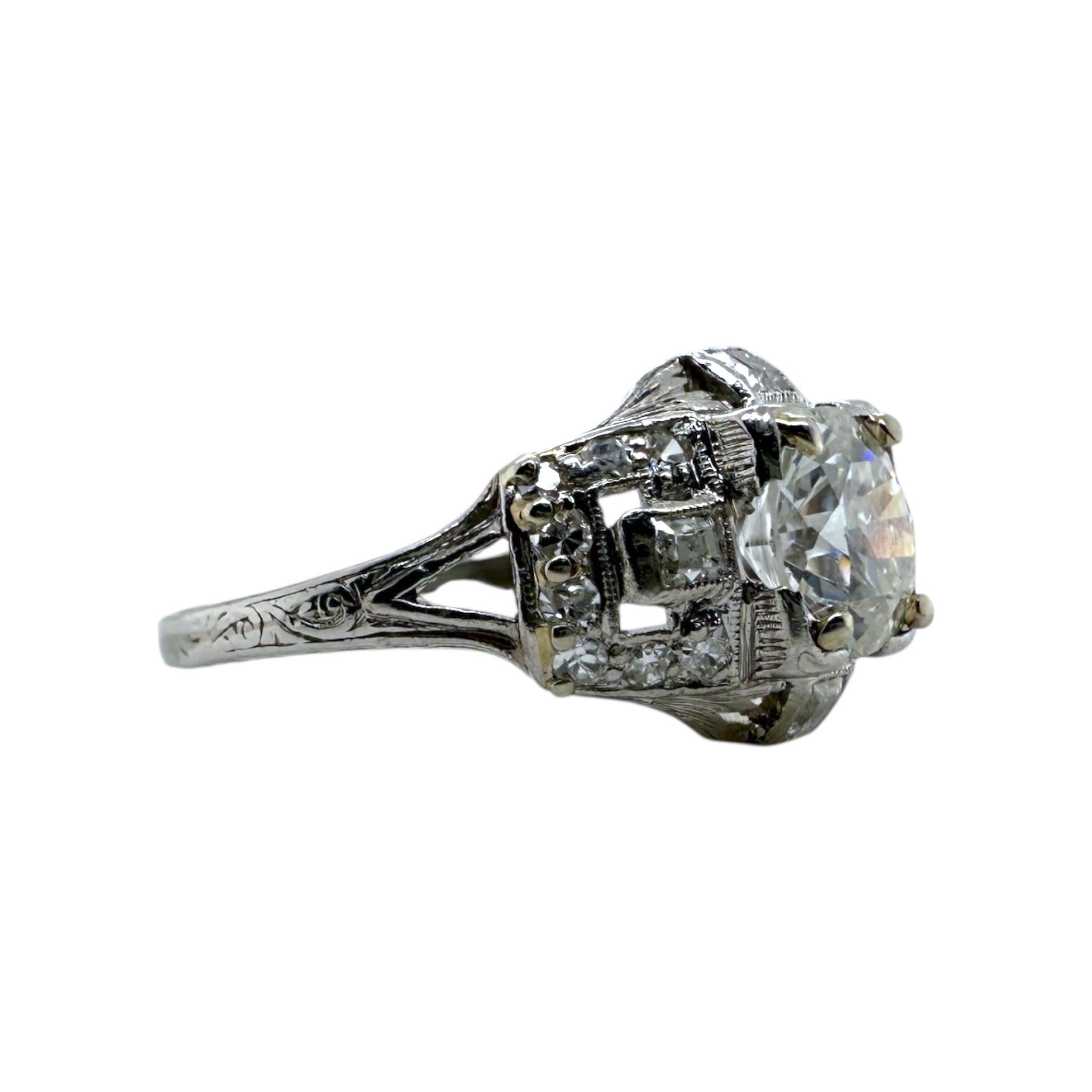 Vintage Art Deco 1.15 Carat Old European Cut Diamond Platinum Engagement Ring For Sale 1