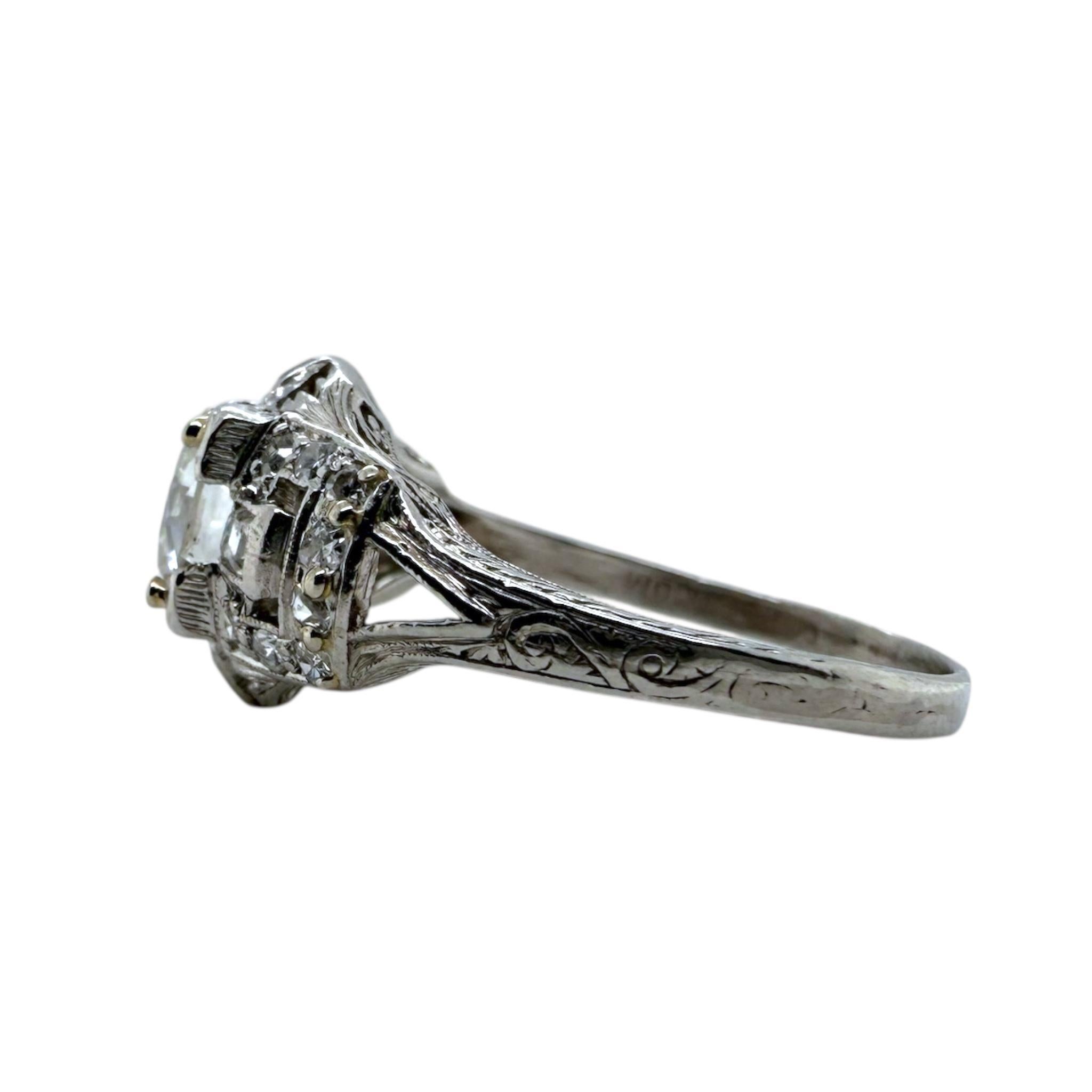 Vintage Art Deco 1.15 Carat Old European Cut Diamond Platinum Engagement Ring For Sale 3