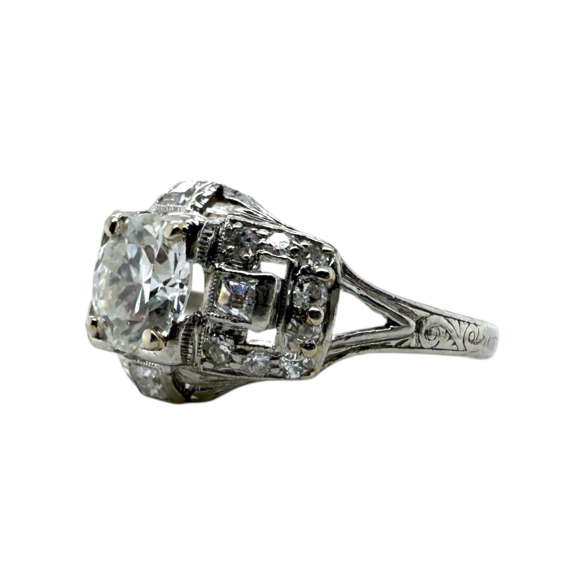 Vintage Art Deco 1.15 Carat Old European Cut Diamond Platinum Engagement Ring For Sale 4