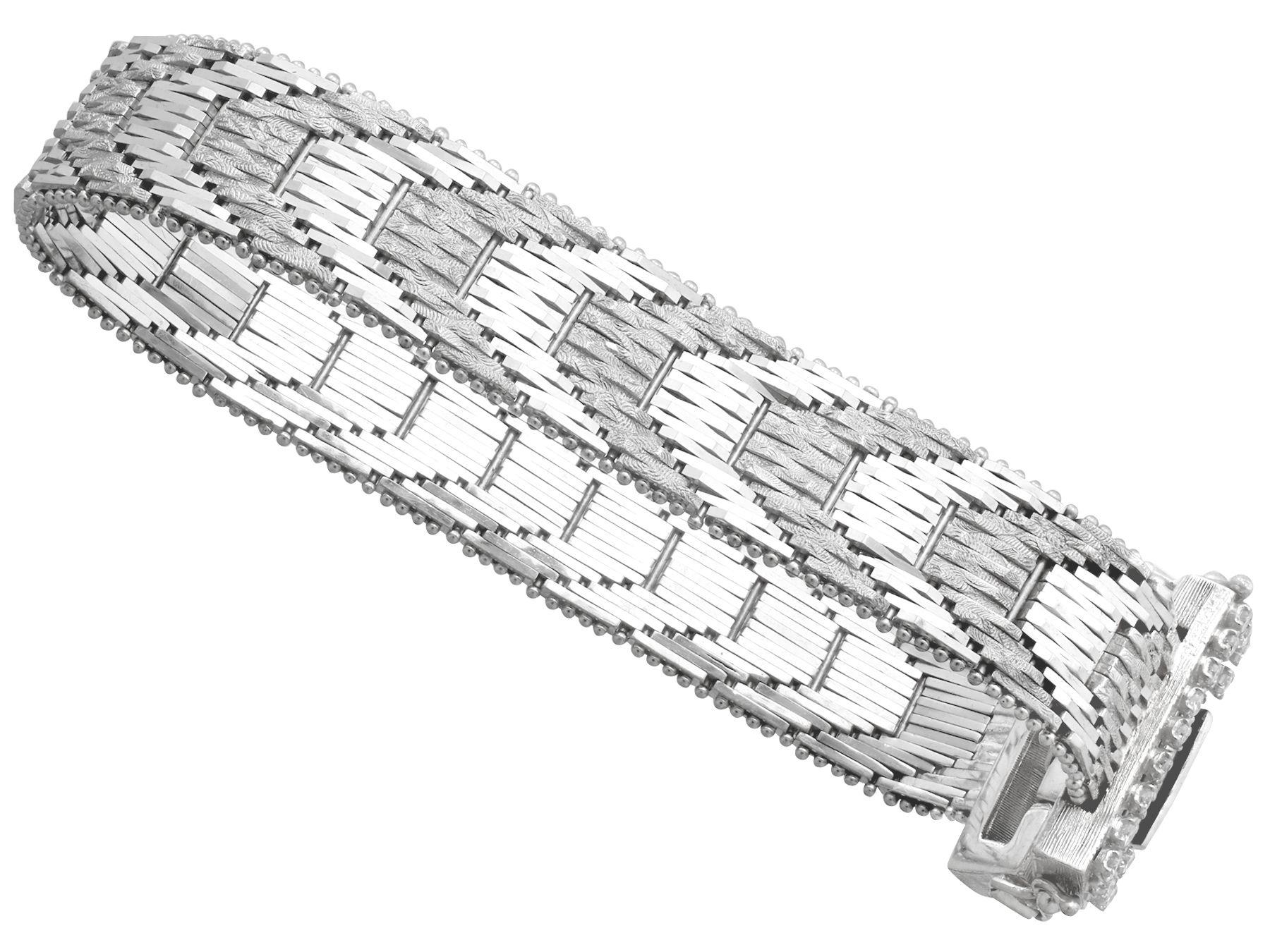 Bracelet Vintage Art of Vintage 1.20 Carat Diamond and 18k White Gold Circa 1940 Excellent état - En vente à Jesmond, Newcastle Upon Tyne