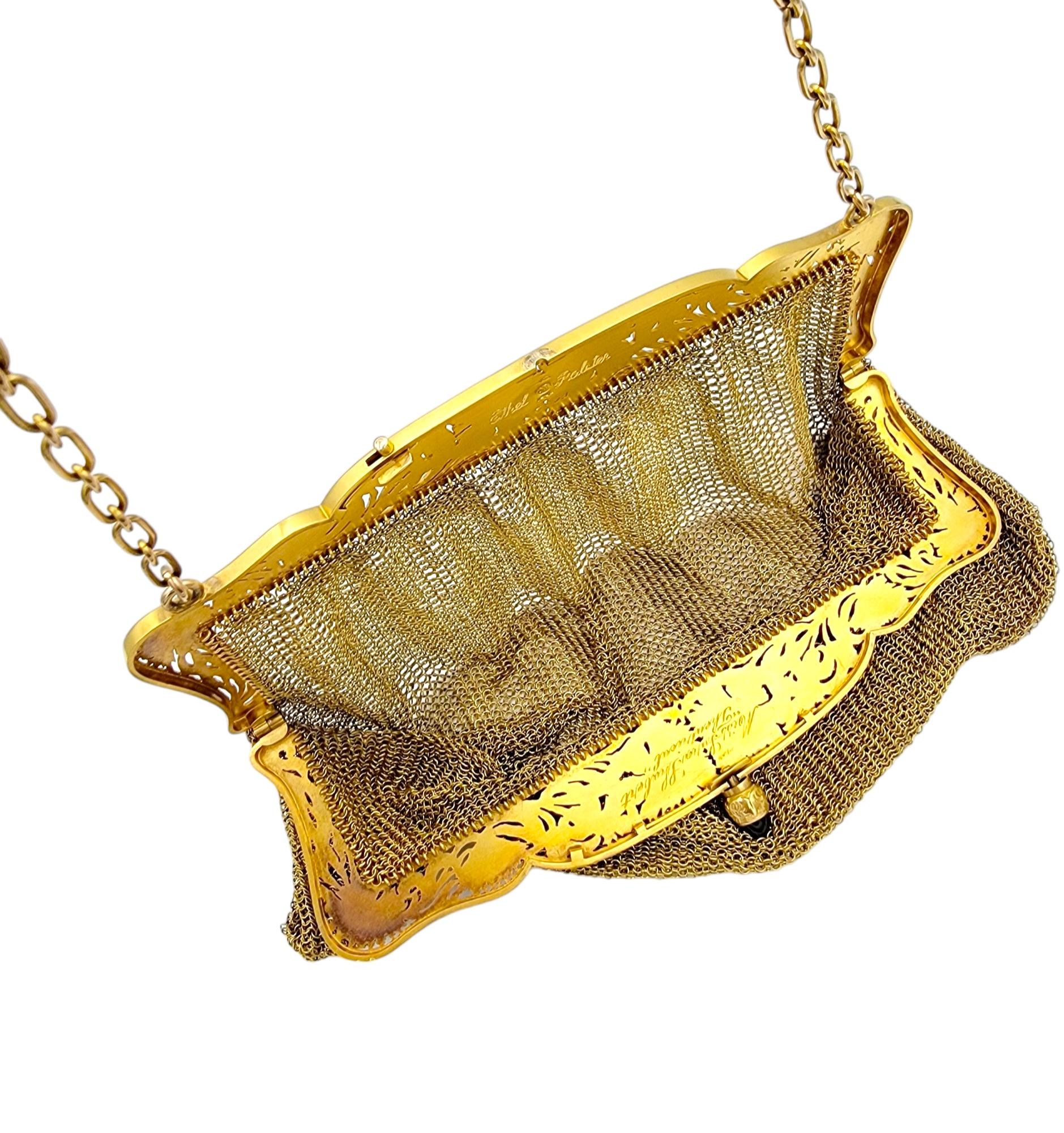 Porte-monnaie Art déco vintage en maille d'or 14 carats avec chaîne et fermoir cabochon en saphir Pour femmes en vente