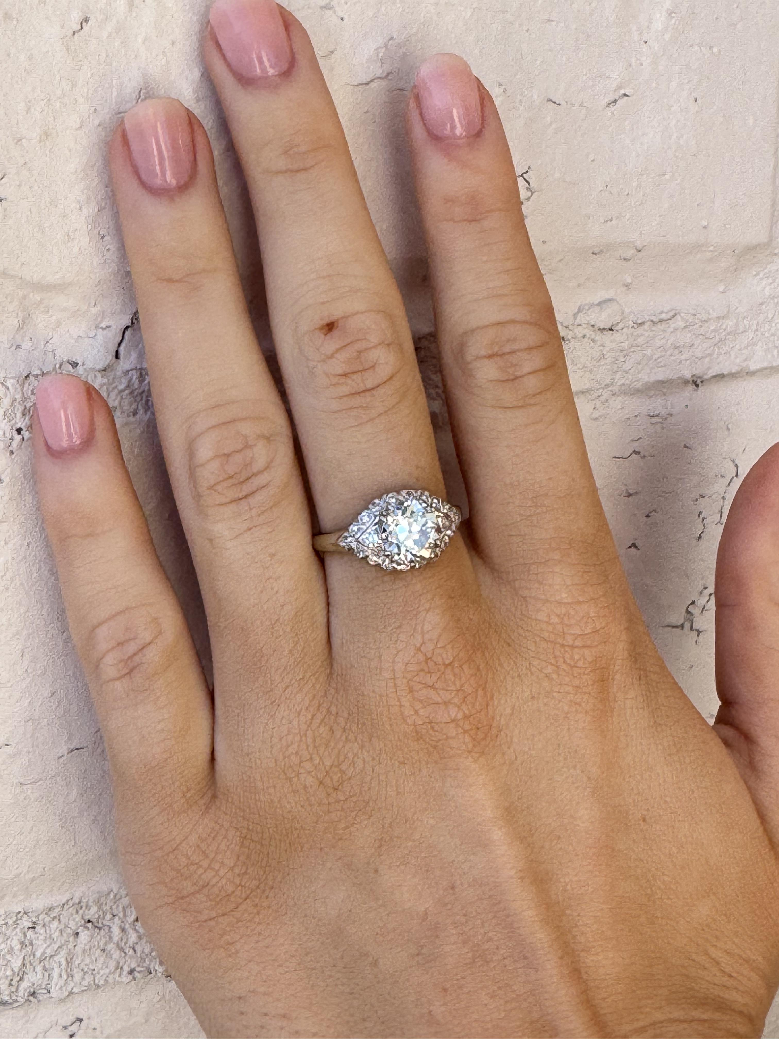 Old European Cut Vintage Art Deco 1.73 Carat Platinum Engagement Ring GIA For Sale