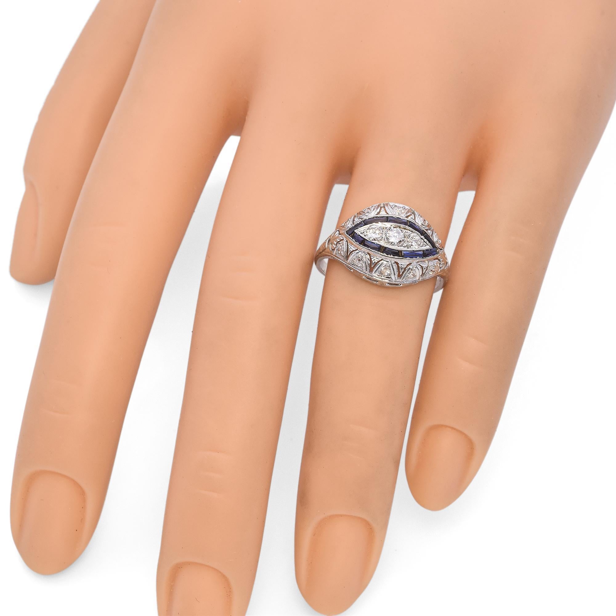 Vintage Art Deco 18K White Gold Old European Cut Diamond and Sapphire Ring For Sale 3
