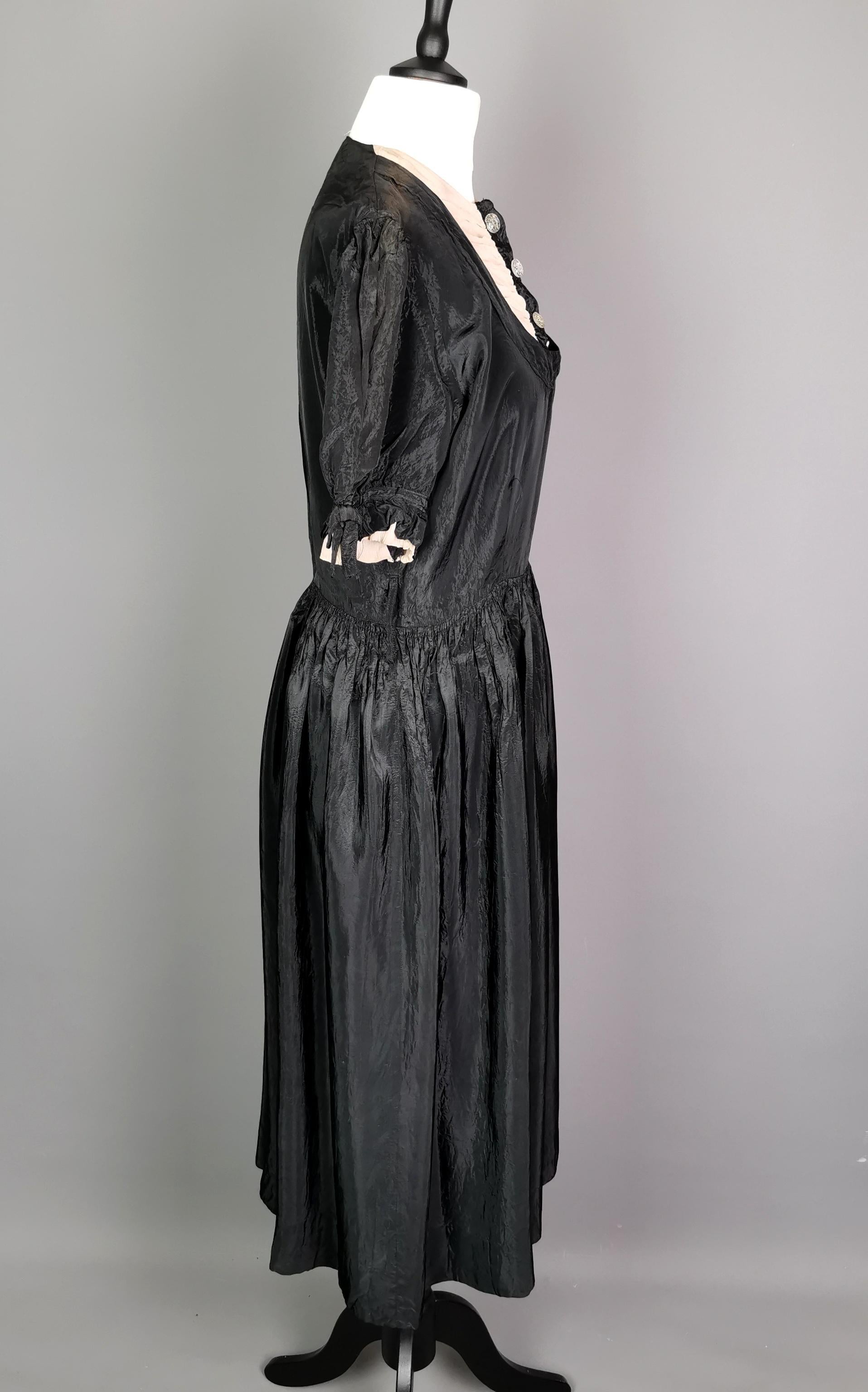 Vintage Art Deco 1920s Black taffeta dress, Faytex  1