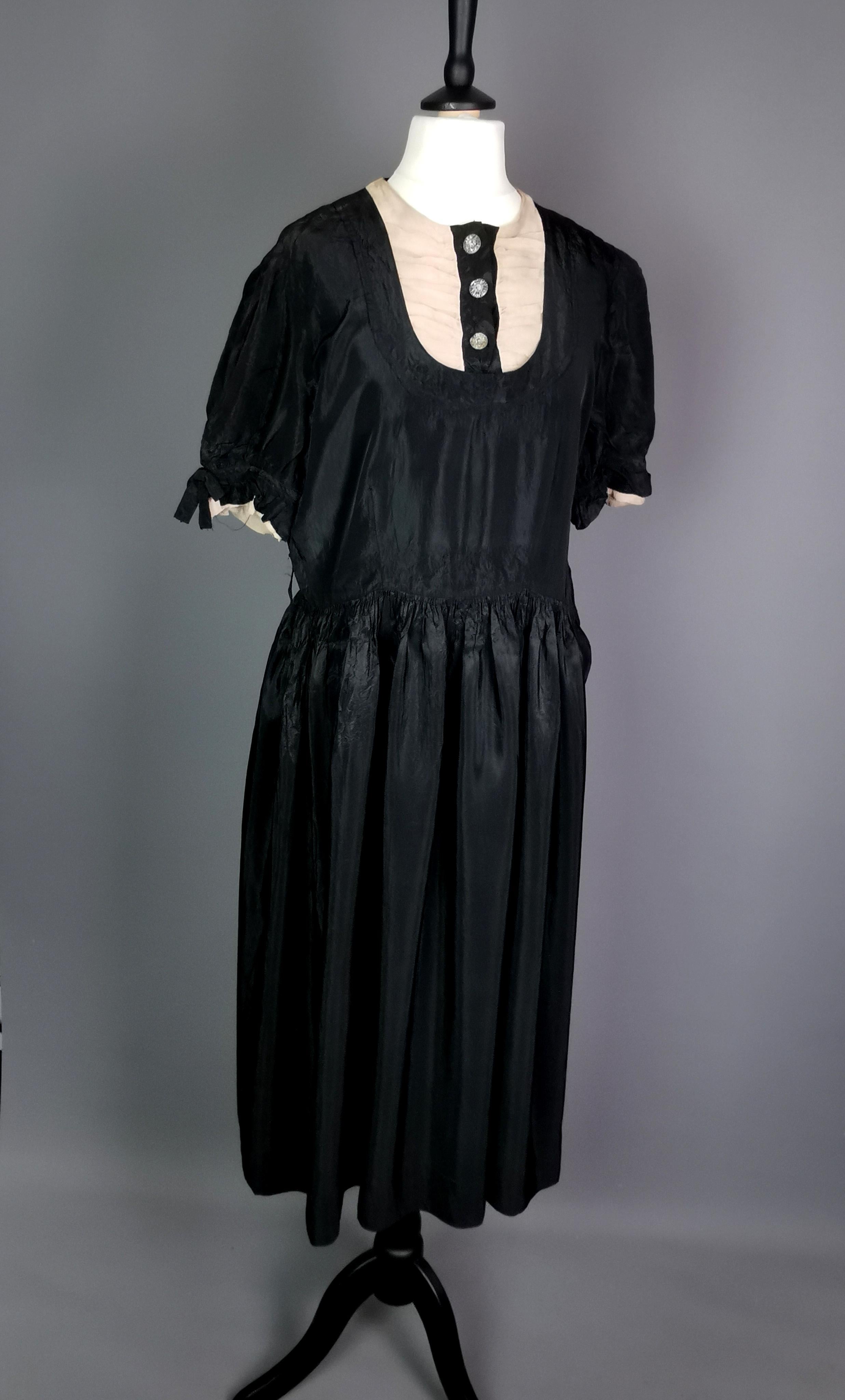 Vintage Art Deco 1920s Black taffeta dress, Faytex  3