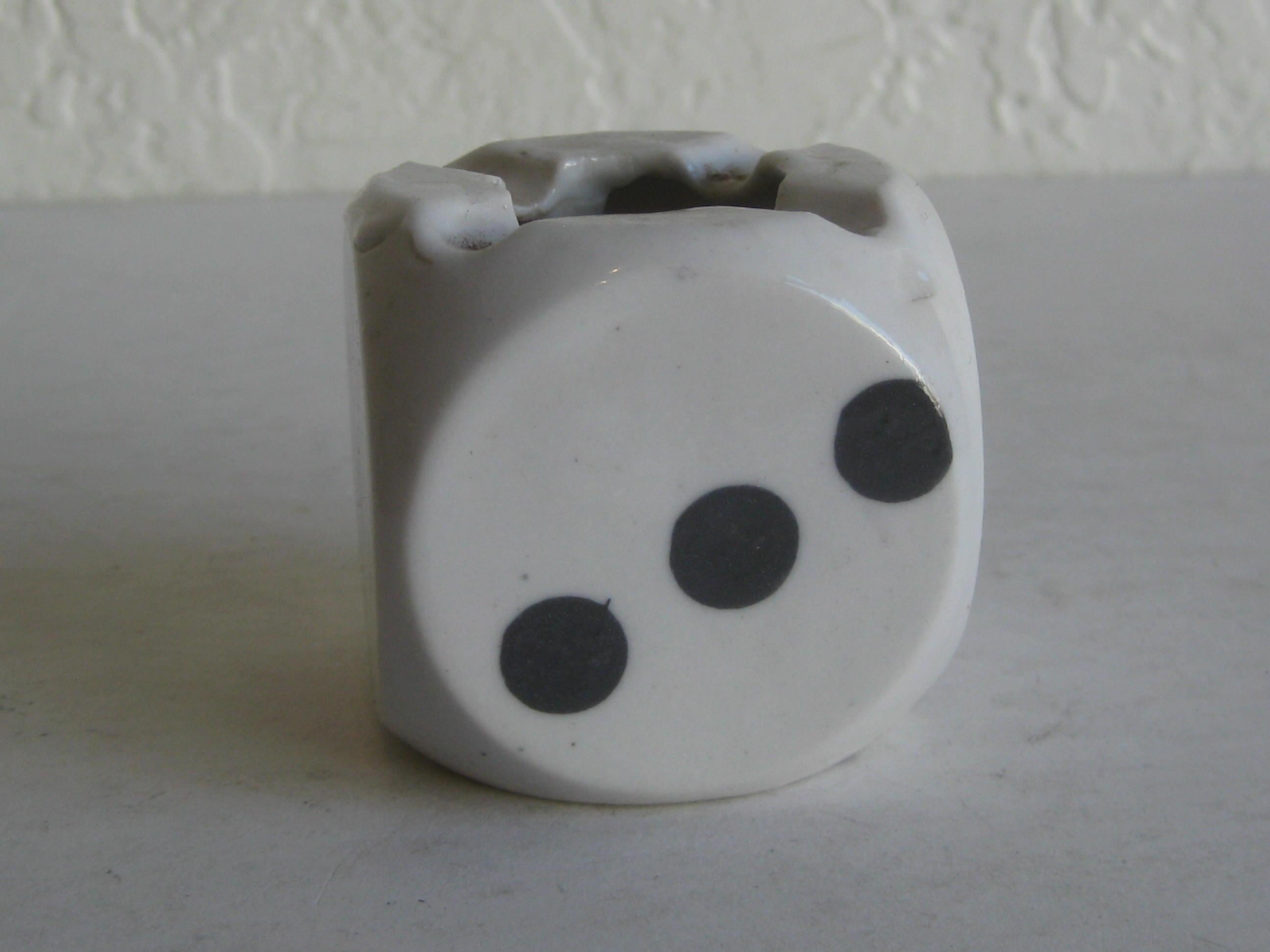 dice ash tray