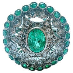 Vintage Art Deco 1930s Ring Emerald and Diamond Platinum