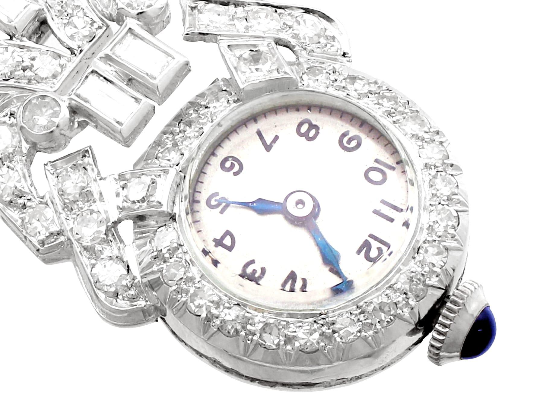 Vintage Art Deco 2,04 Karat Diamant und Platin Damen Fob Uhr CIRCA 1940 (Baguetteschliff) im Angebot
