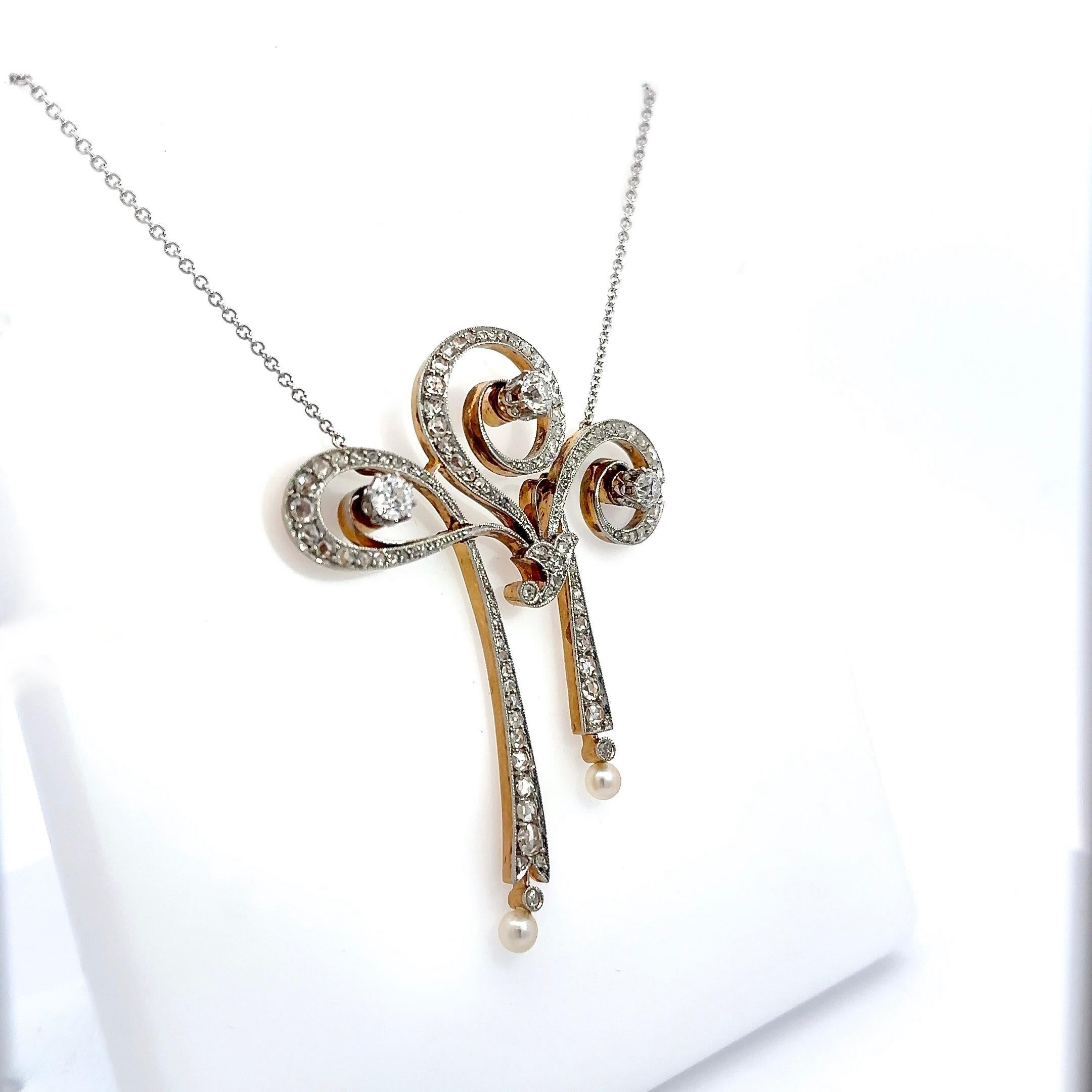 Vintage Art Deco 4CT Diamond Bow Pendant Necklace For Sale 3