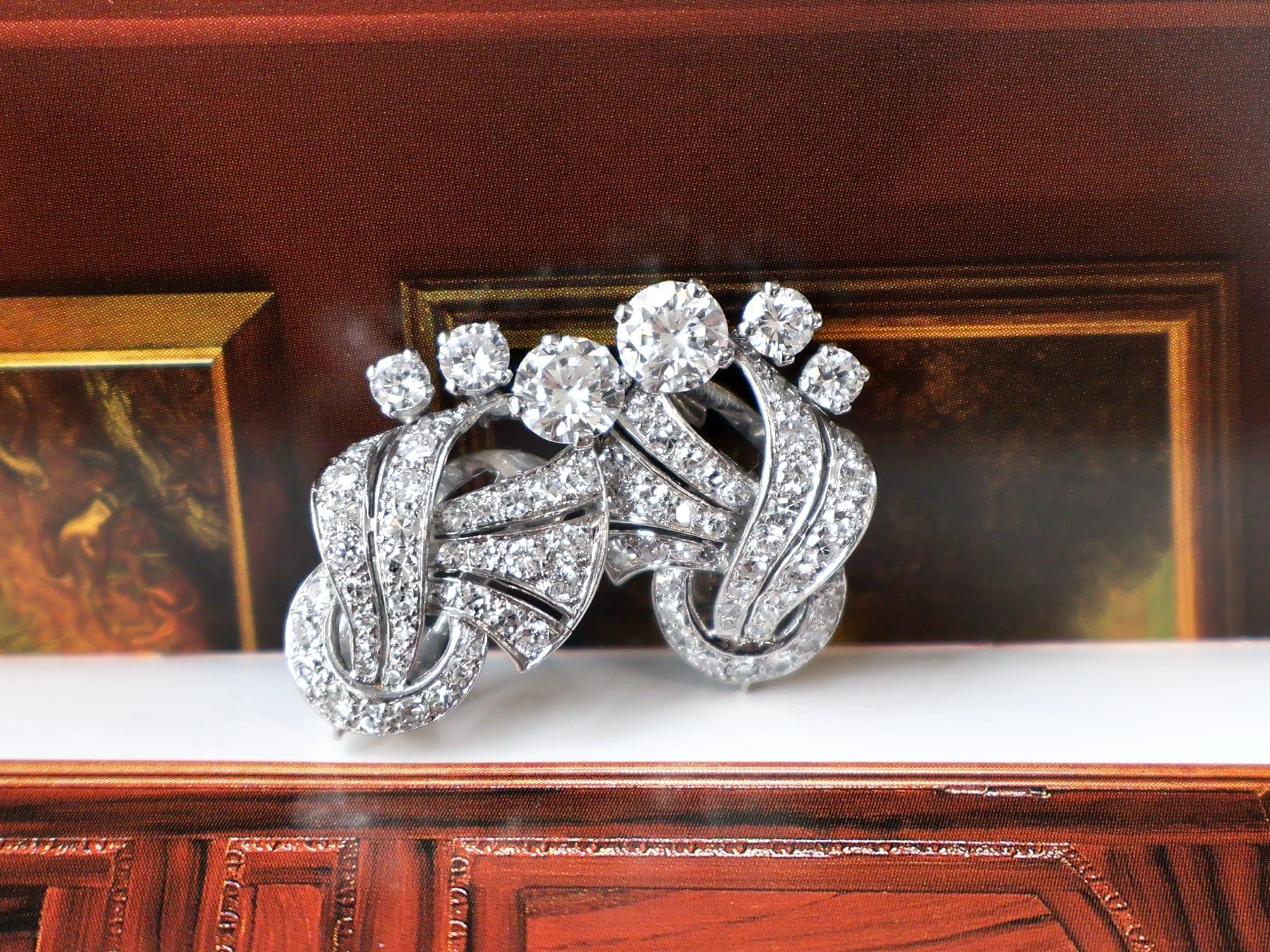 Pendientes vintage Art Déco de diamantes y platino de 5,09 quilates Circa 1950 en Excelente estado para la venta en Jesmond, Newcastle Upon Tyne