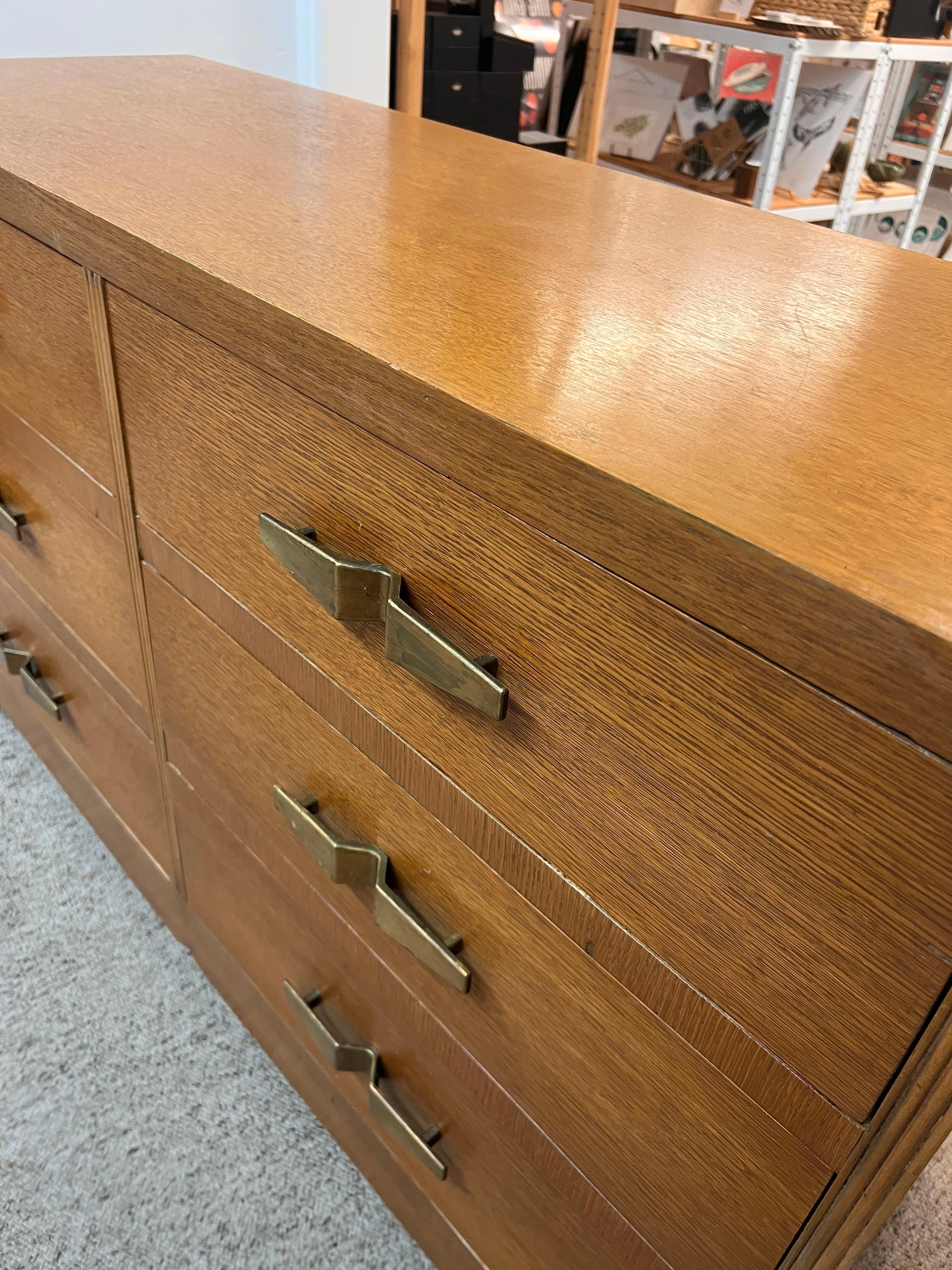 Vintage Art Deco 6 Drawer Dresser with Mid Century Design Elements For Sale 2