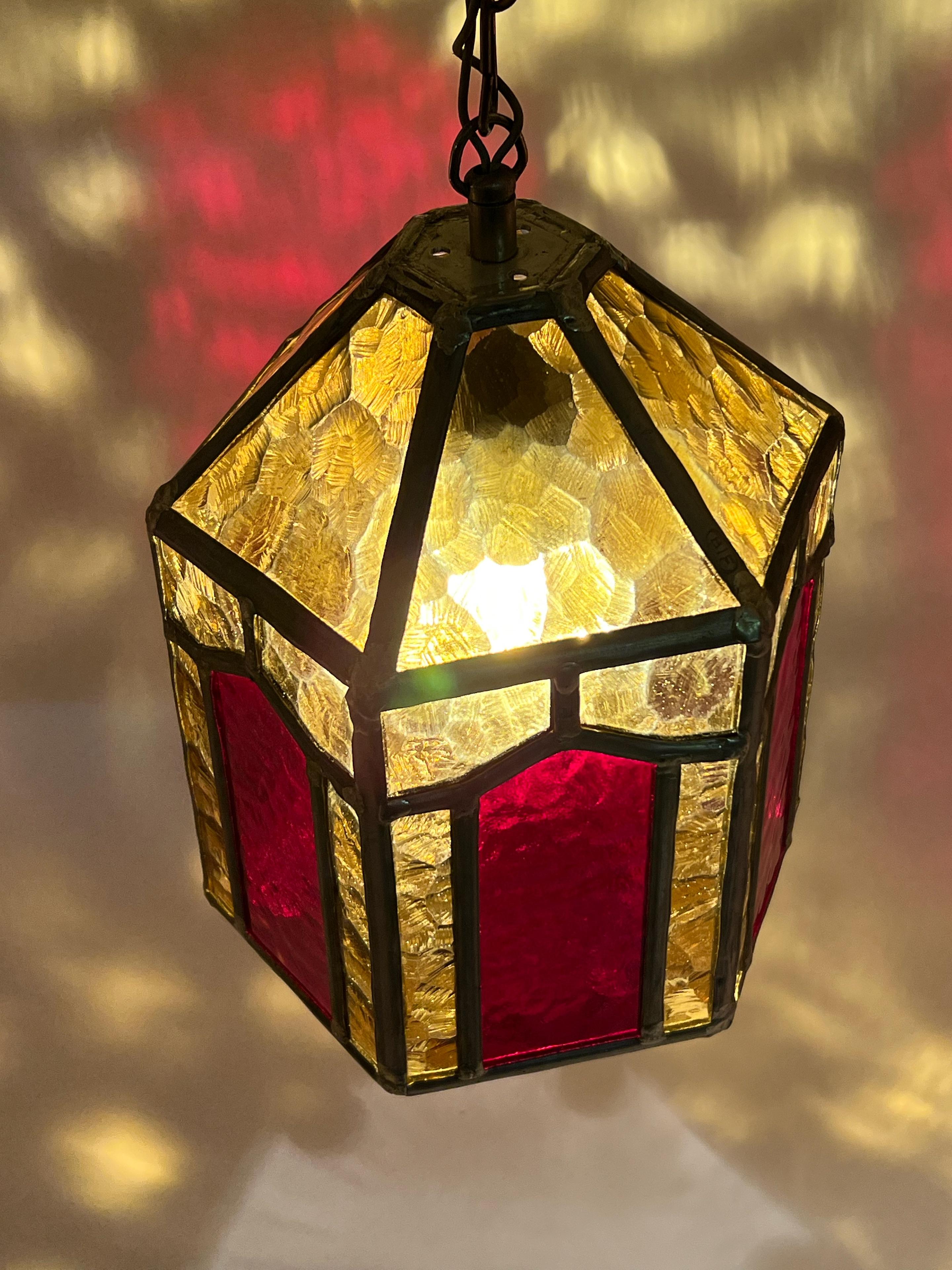 Vintage ART DECO Amber Leaded Glass Shade Pendant Lantern, Sweden, ca. 1940/50s In Good Condition For Sale In Skien, NO