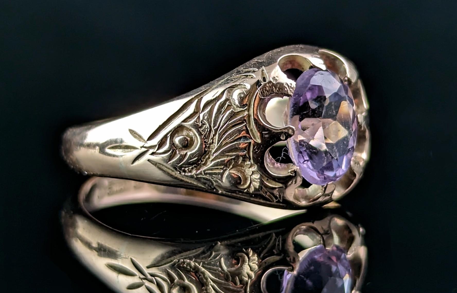 Women's or Men's Vintage Art Deco amethyst signet ring, 9k gold, solitaire 