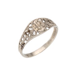 Vintage Art Deco Baby Ring Letter R Signet 10 Karat White Gold Filigree Midi