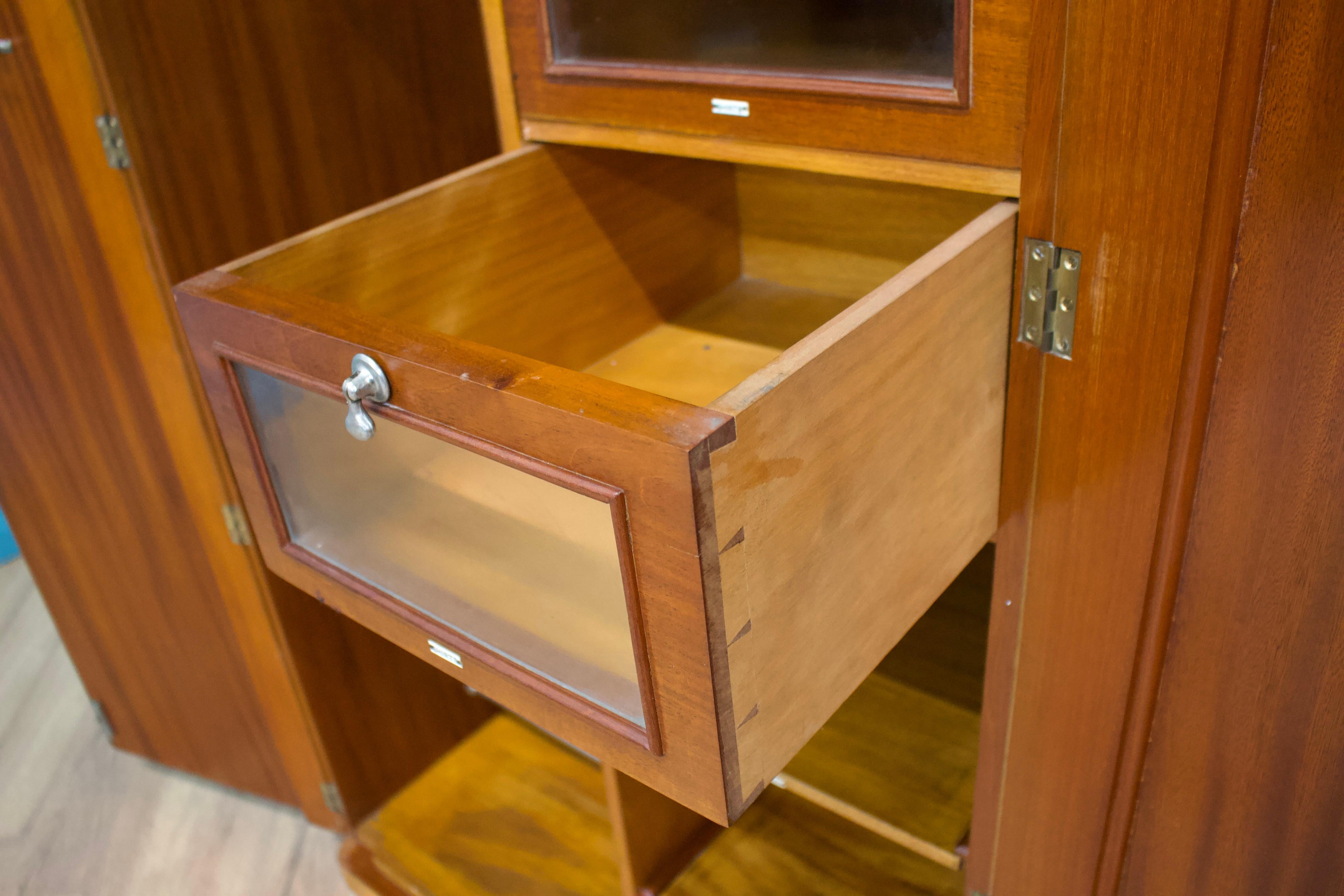 Vintage Art Deco Birch & Walnut Compactum Compact Wardrobe, 1930s (Holz) im Angebot