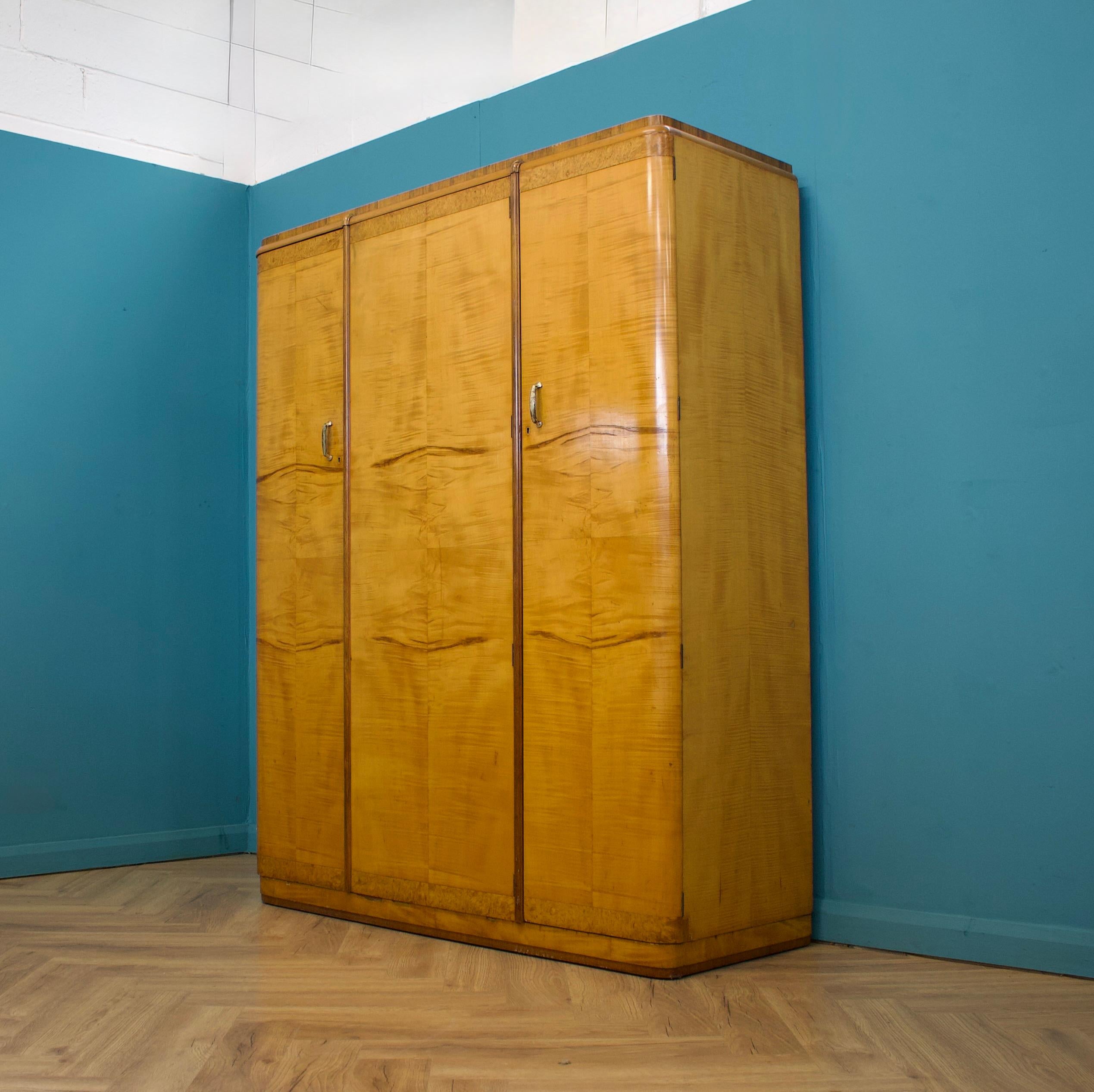 Art déco Vintage Art Deco Birch & Walnut Wardrobe, 1930s en vente