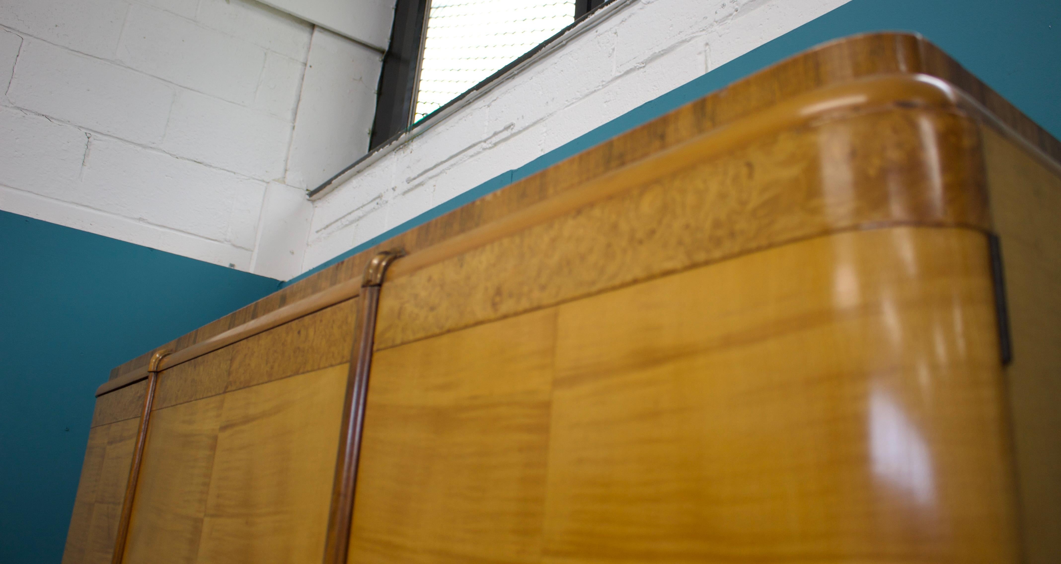Vintage Art Deco Birch & Walnut Wardrobe, 1930s Bon état - En vente à South Shields, GB