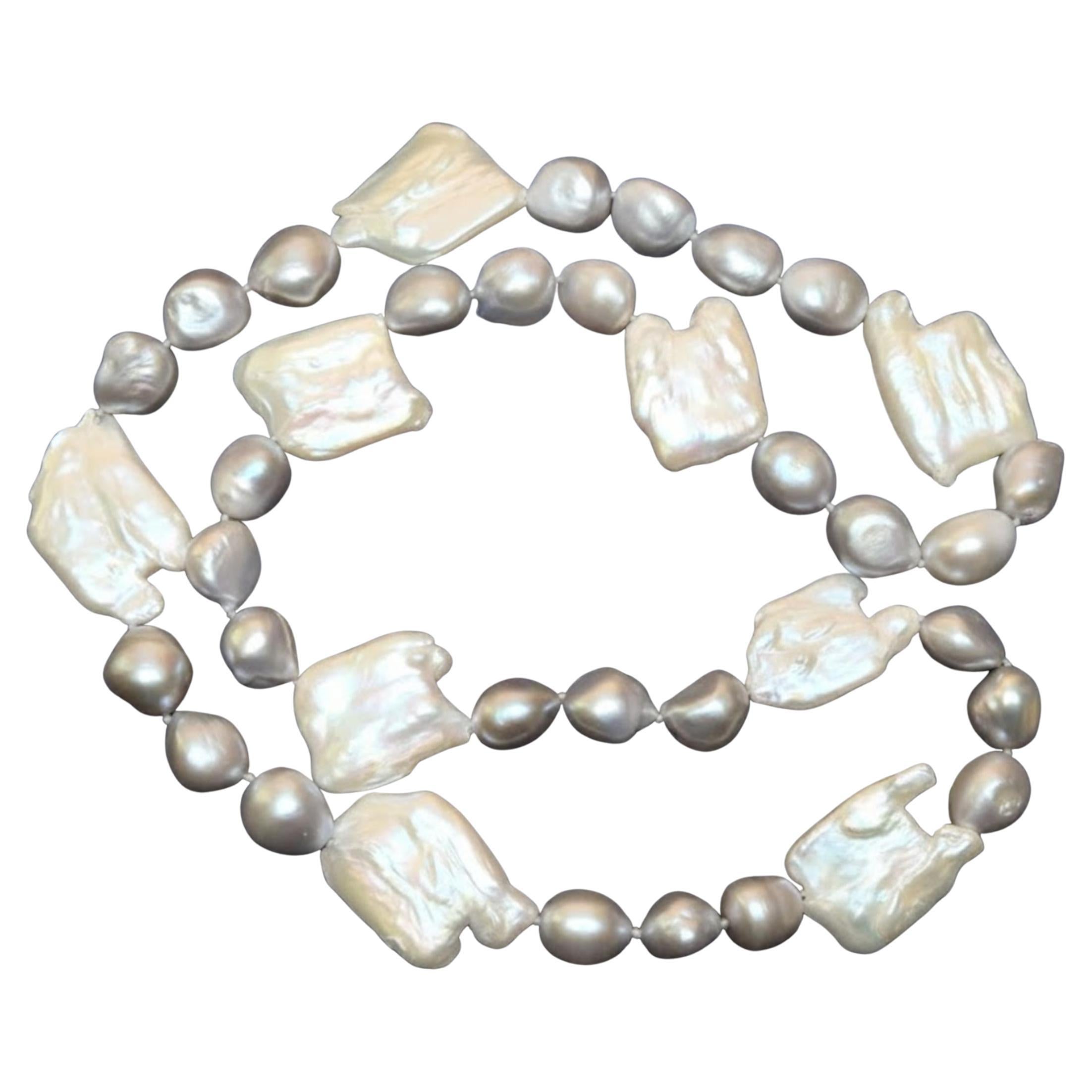 Collar Vintage de Perlas Biwa y Perlas Barrocas en venta