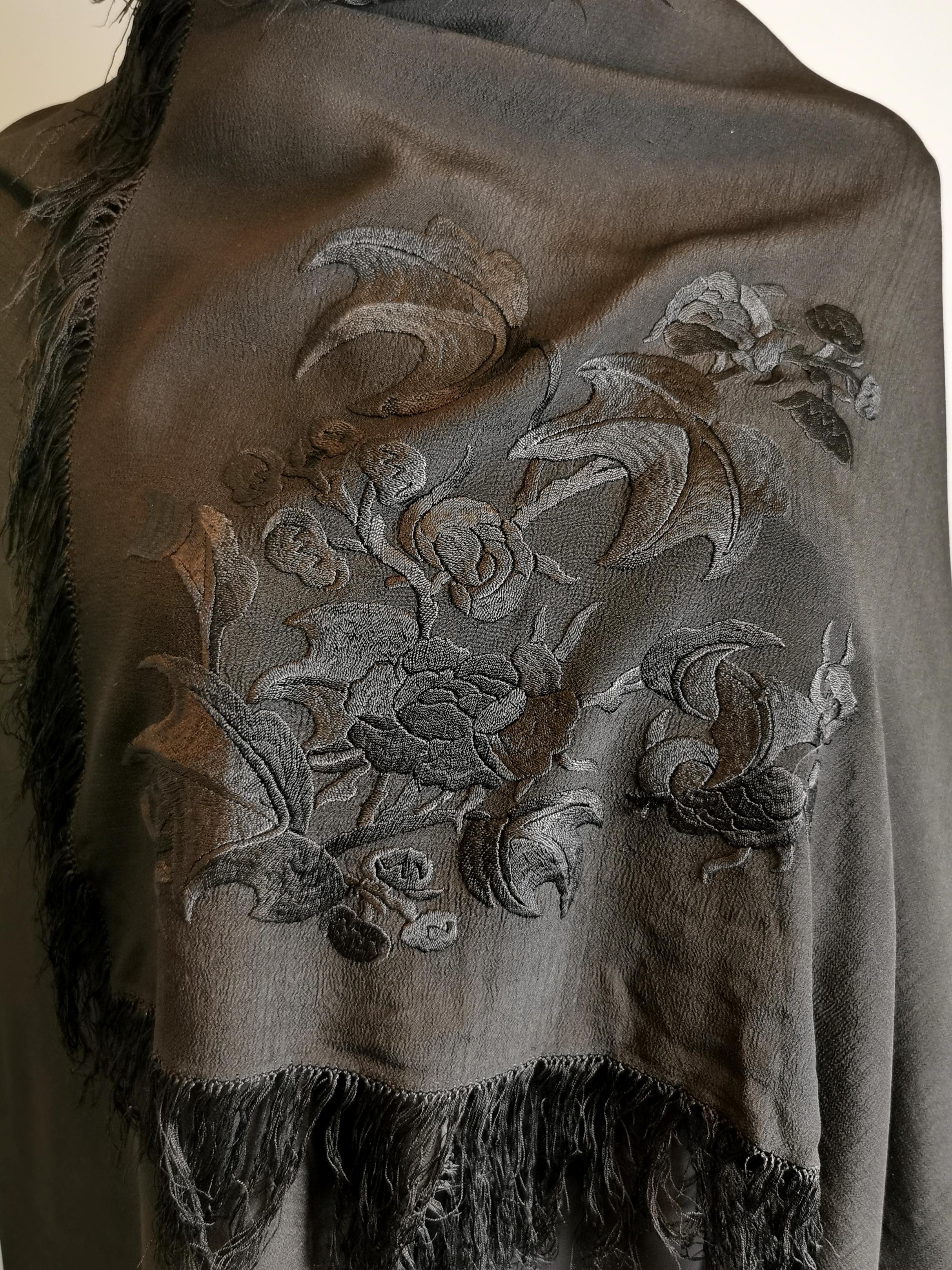 Vintage Art Deco black silk floral embroidered shawl  For Sale 1