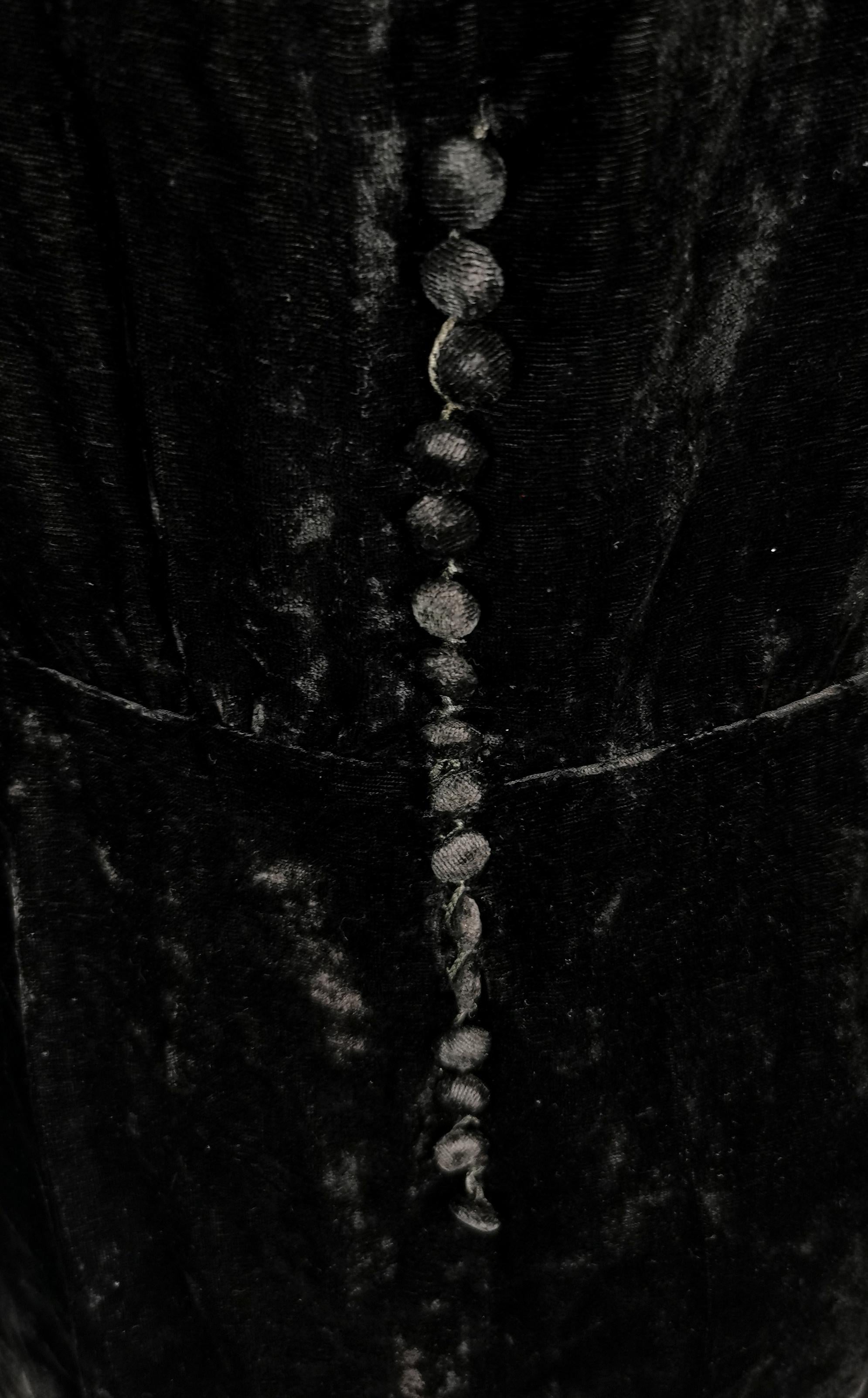 Vintage Art Deco black velvet dress, c1930s  For Sale 10