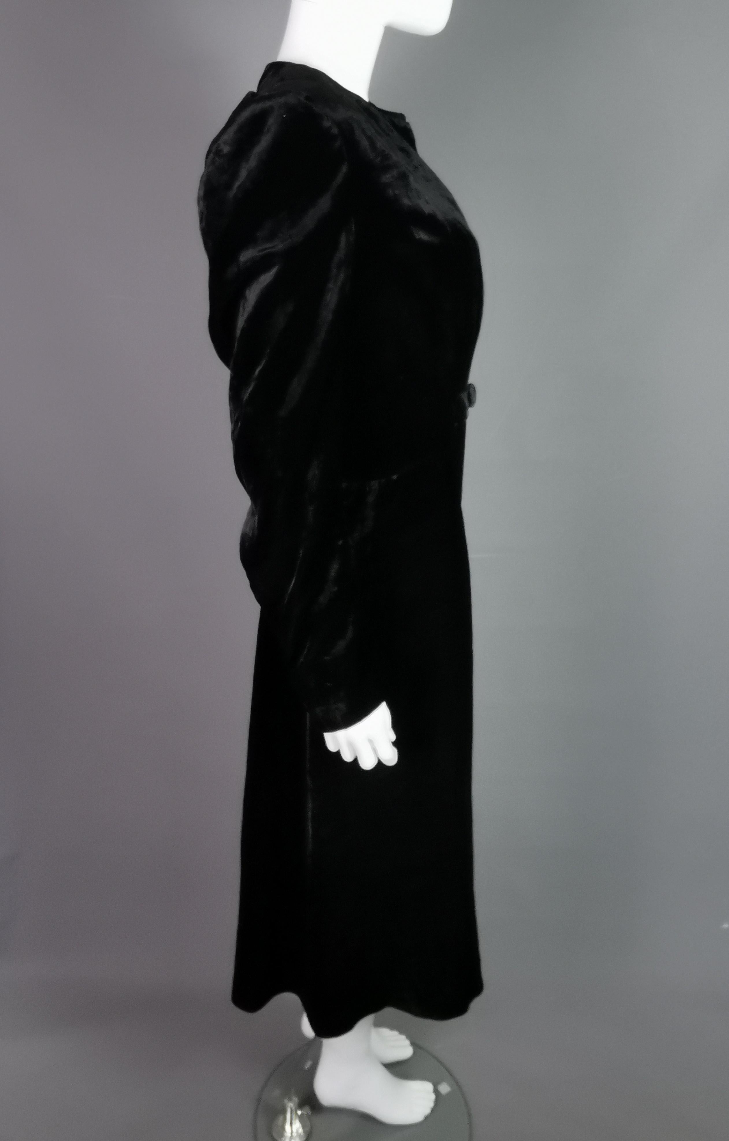 Women's Vintage Art Deco black velvet opera coat, jacket, 1930s For Sale