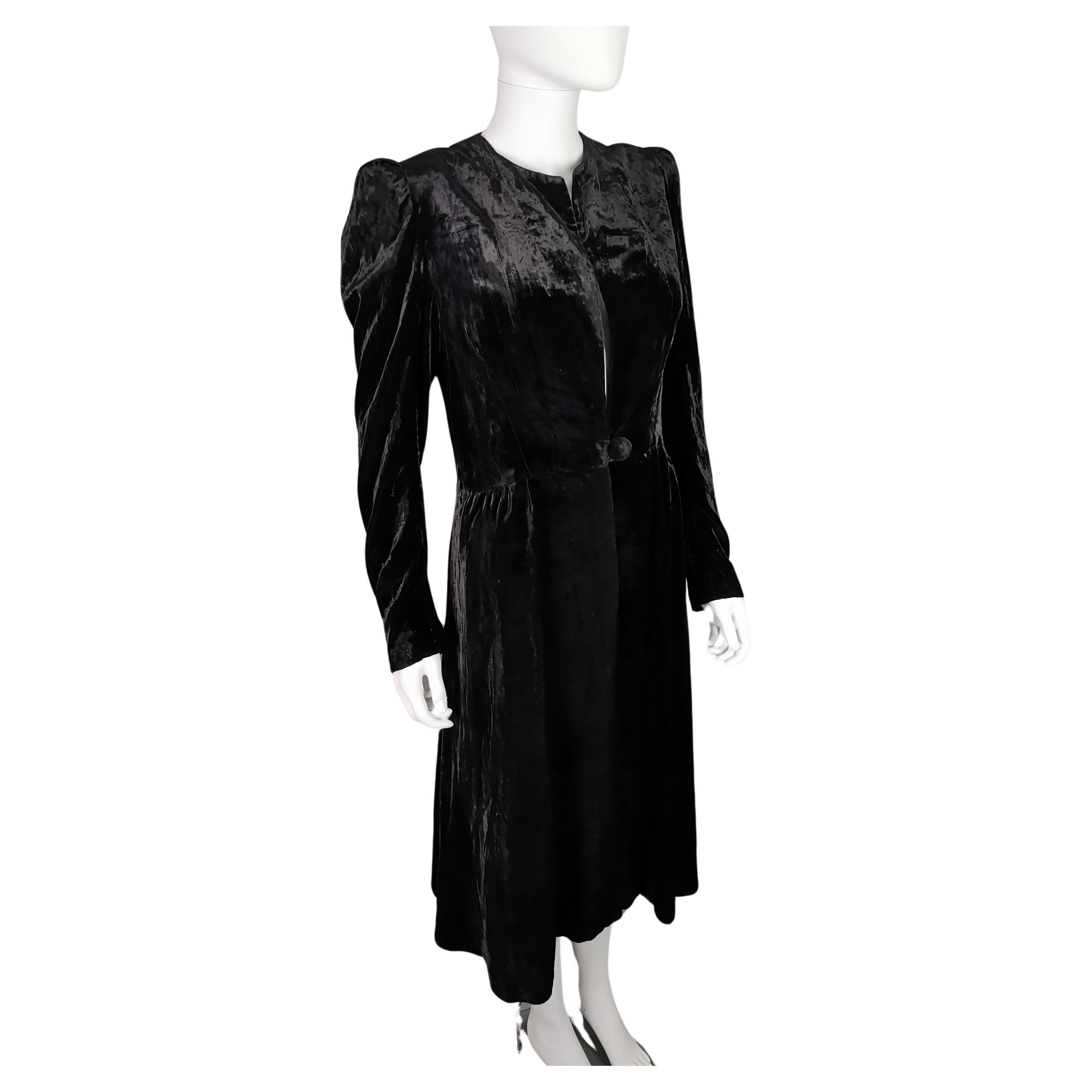 Vintage Art Deco black velvet opera coat, jacket, 1930s