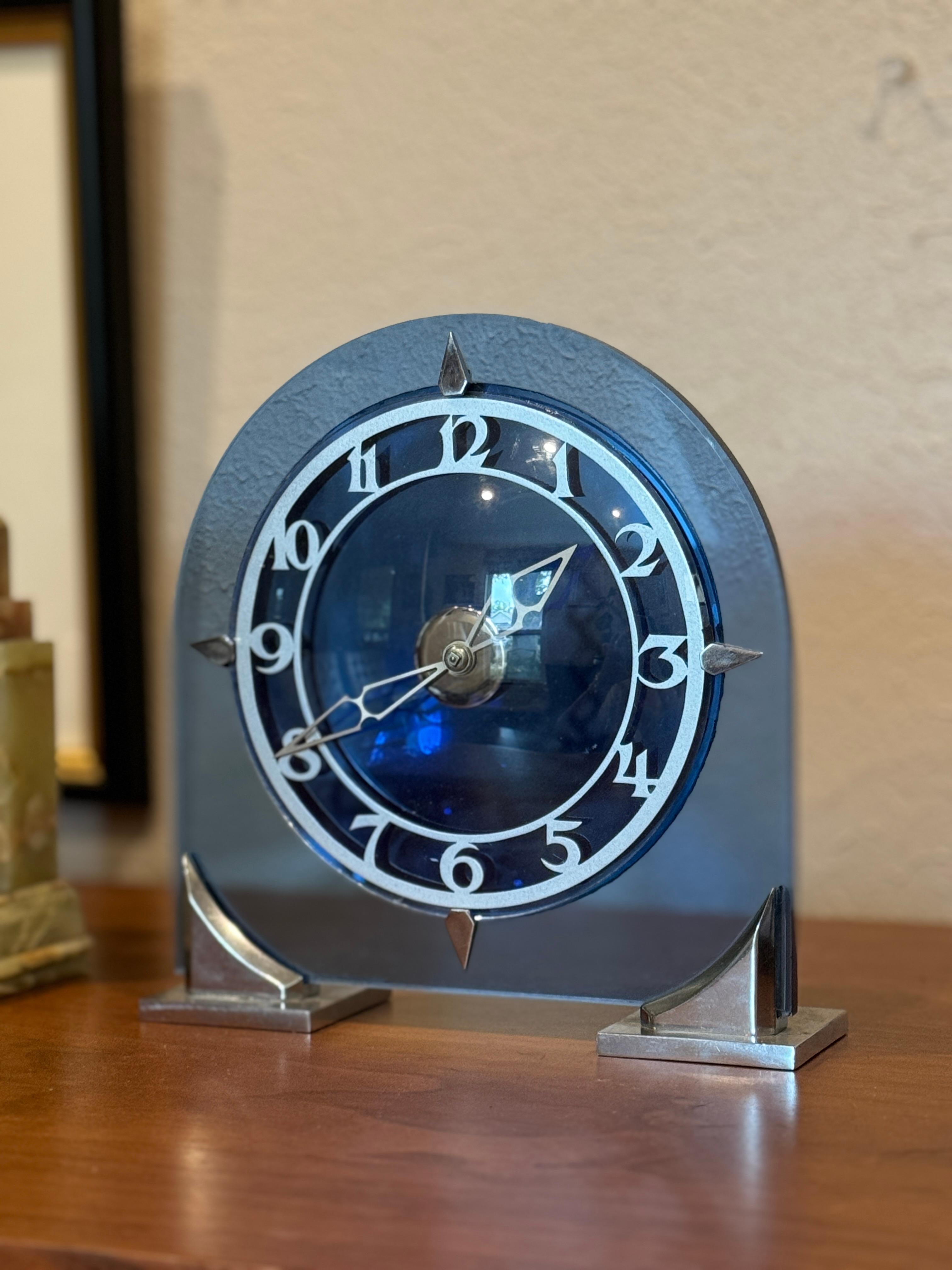 Beautiful Art Deco Cobalt Blue Table Clock 
English Moderne Circa 1930's


